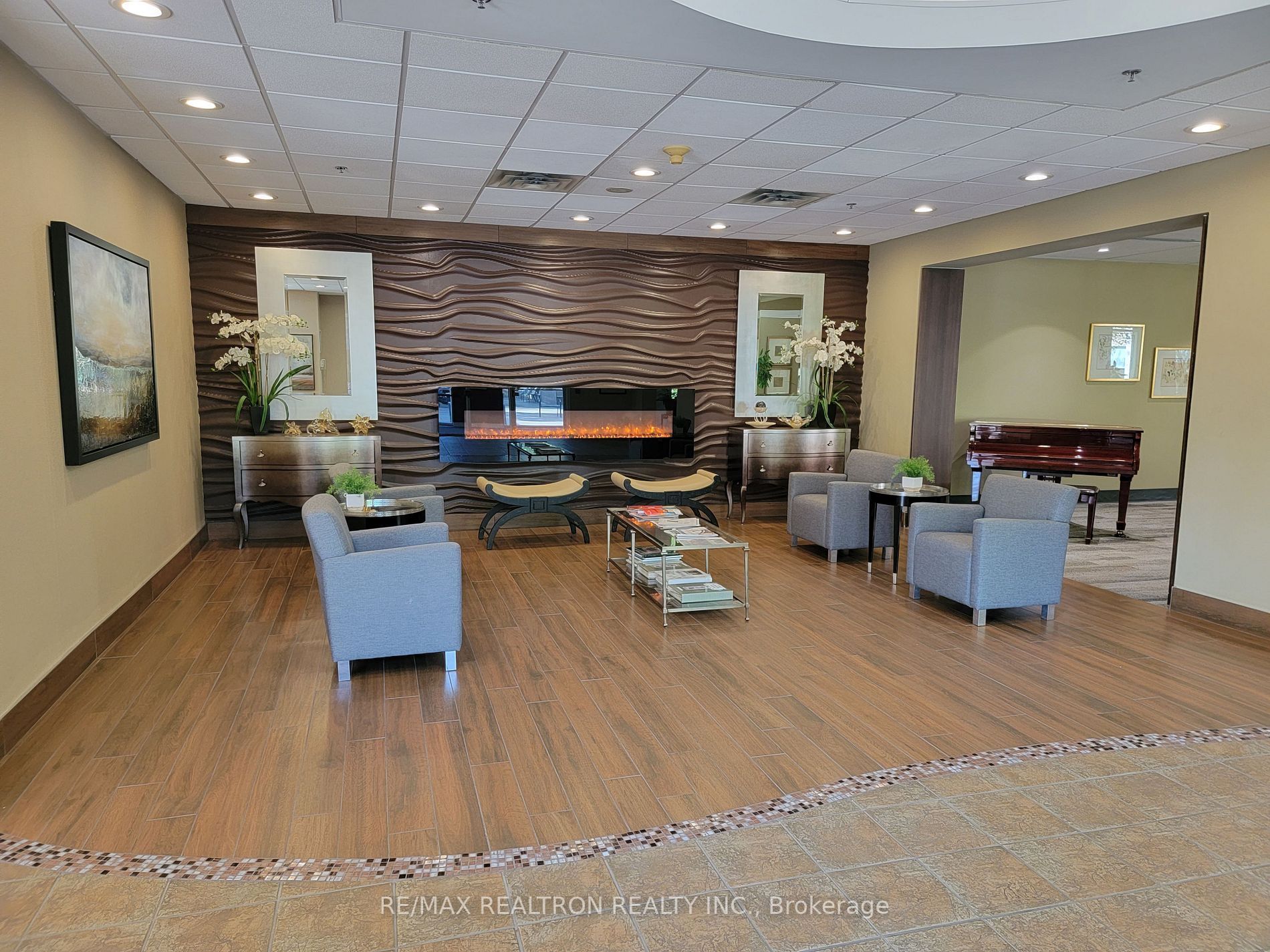 2 Neptune Dr, #801