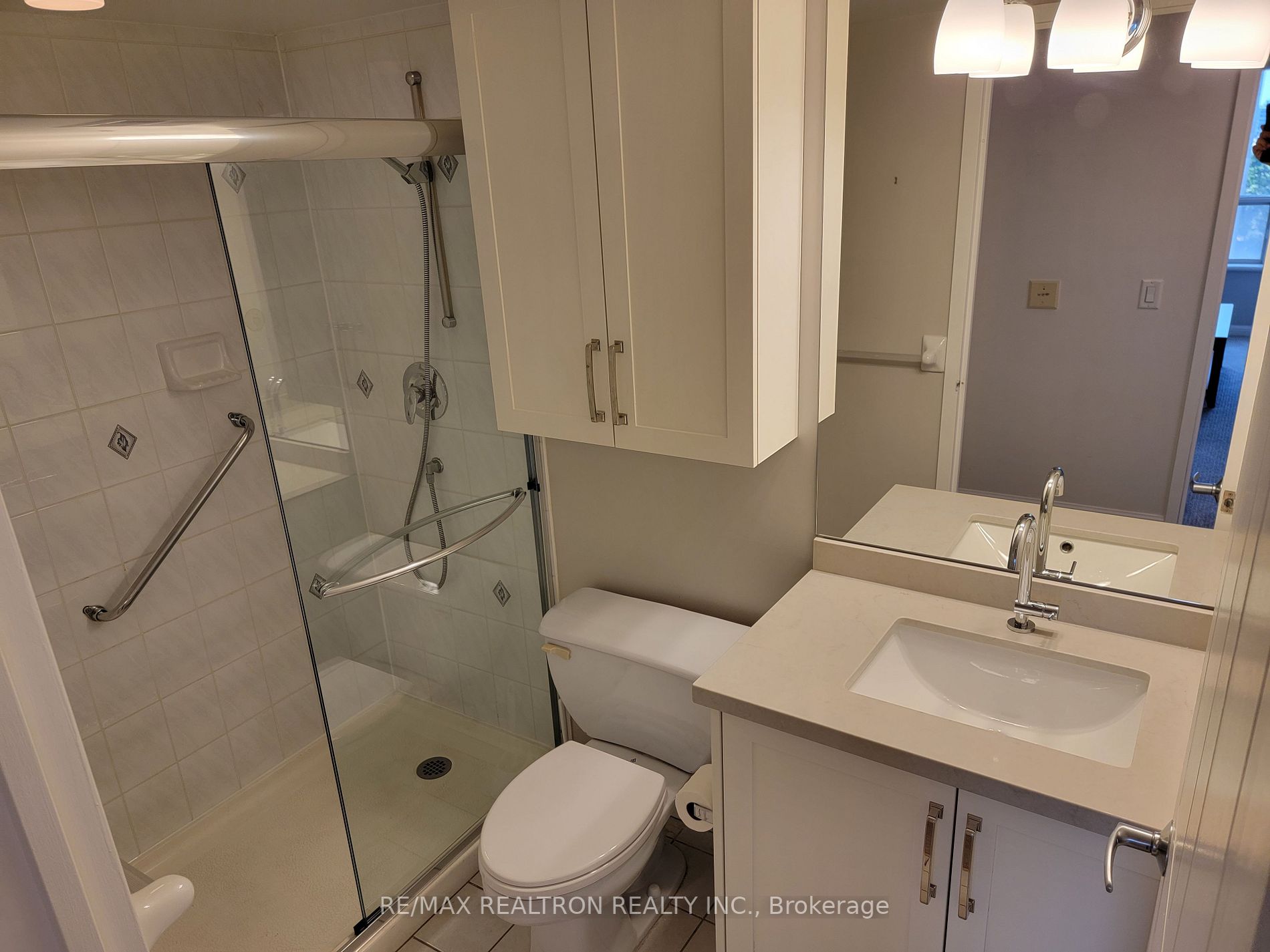 2 Neptune Dr, #801