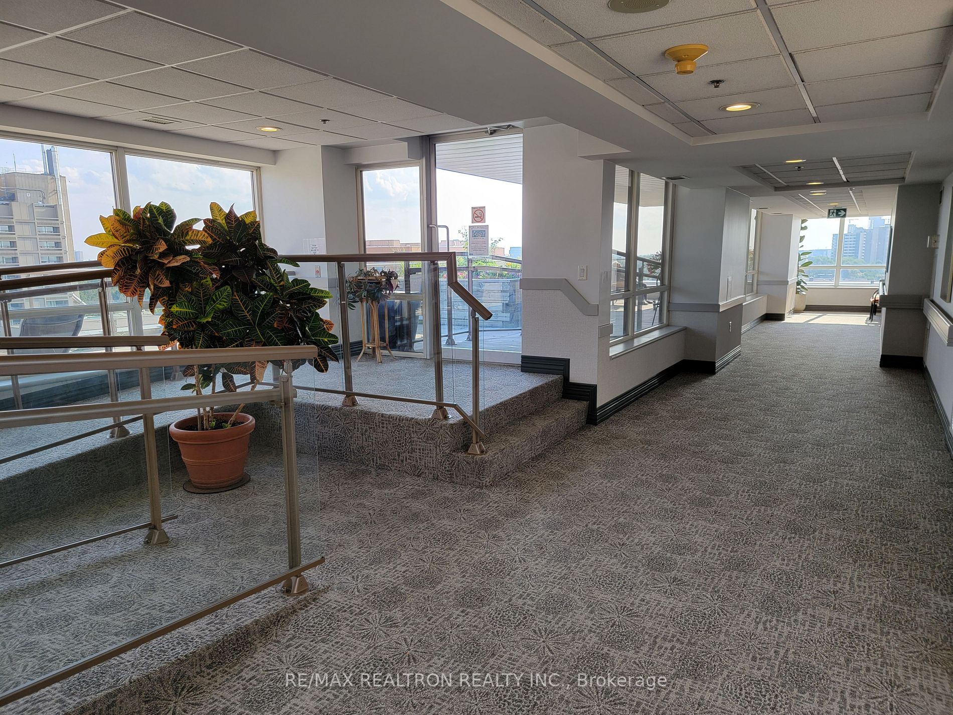 2 Neptune Dr, #801