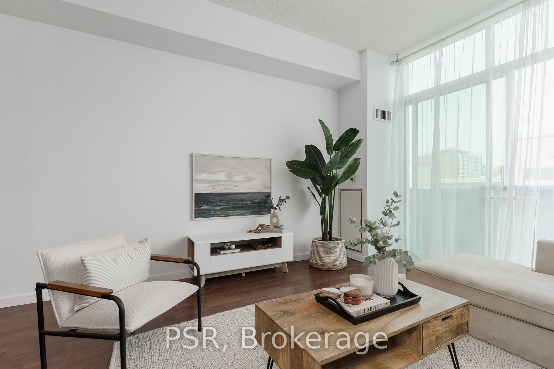 388 Richmond St W, #417
