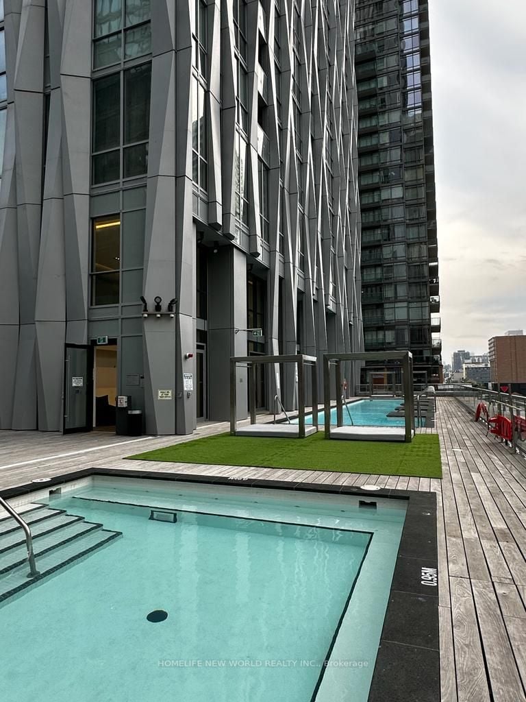 1 Yorkville Ave, #3507