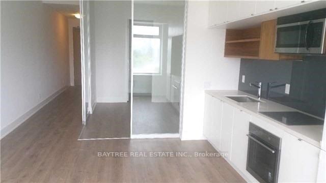 111 St Clair Ave W, #1823