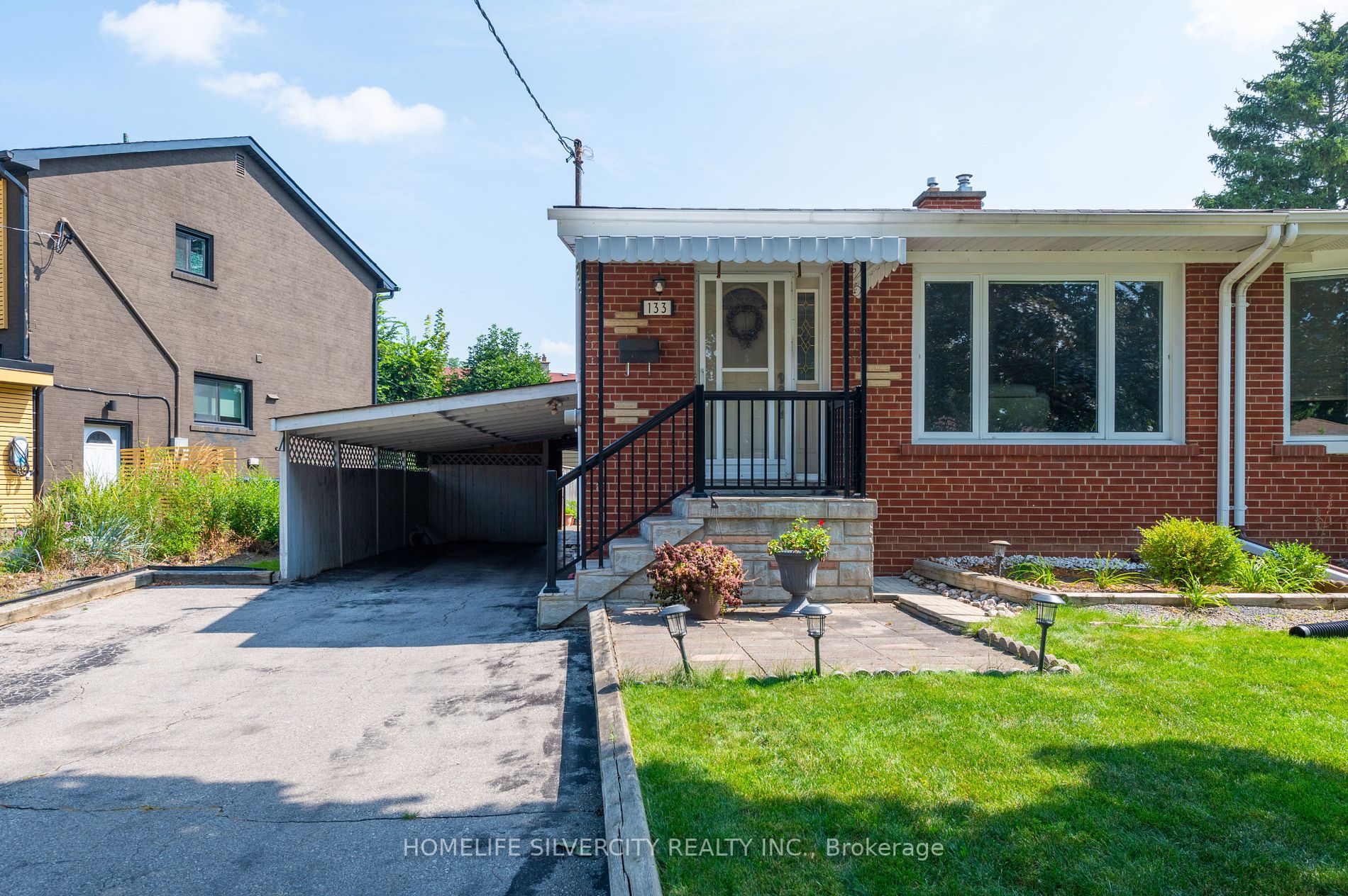 133 Tulane Cres