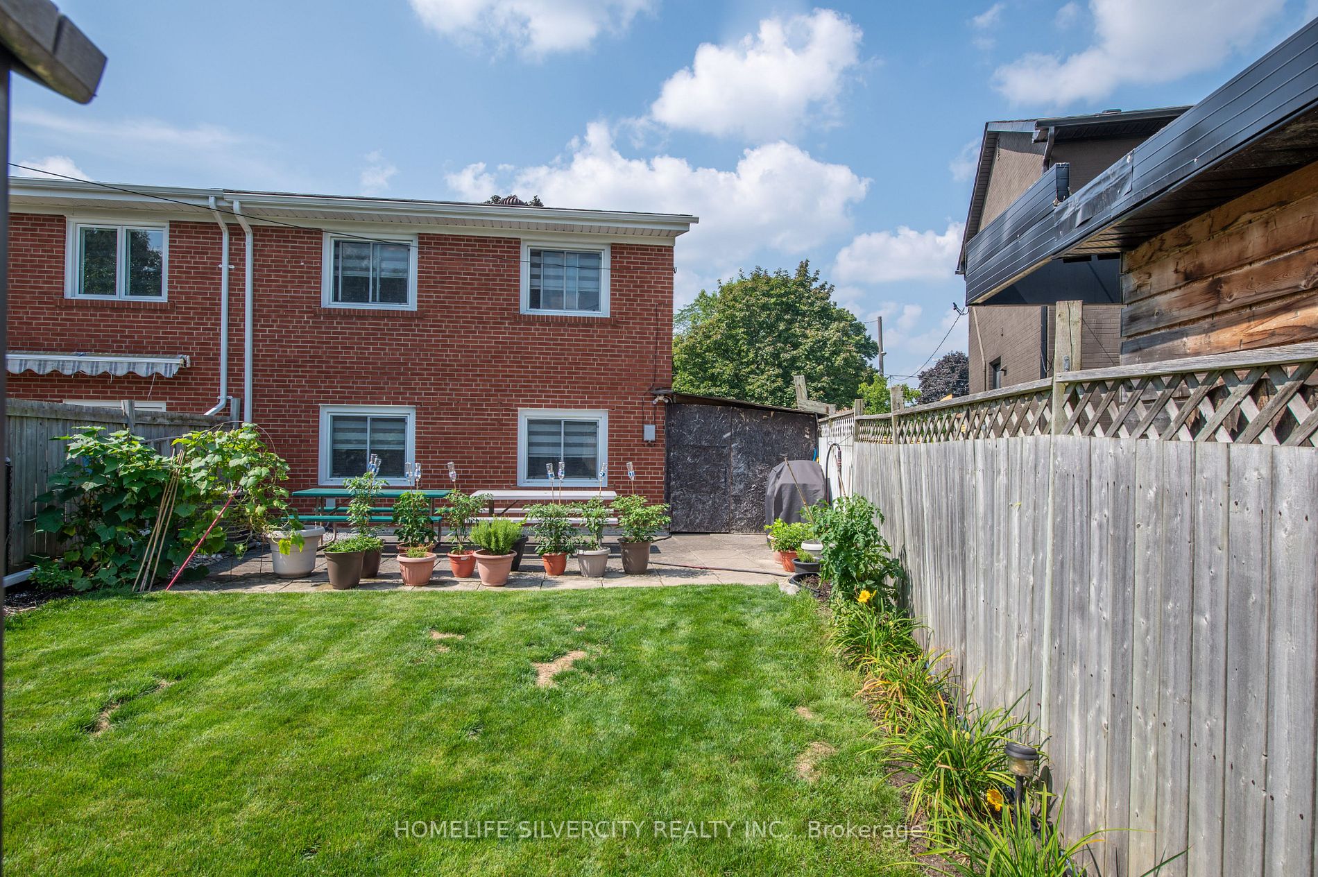 133 Tulane Cres
