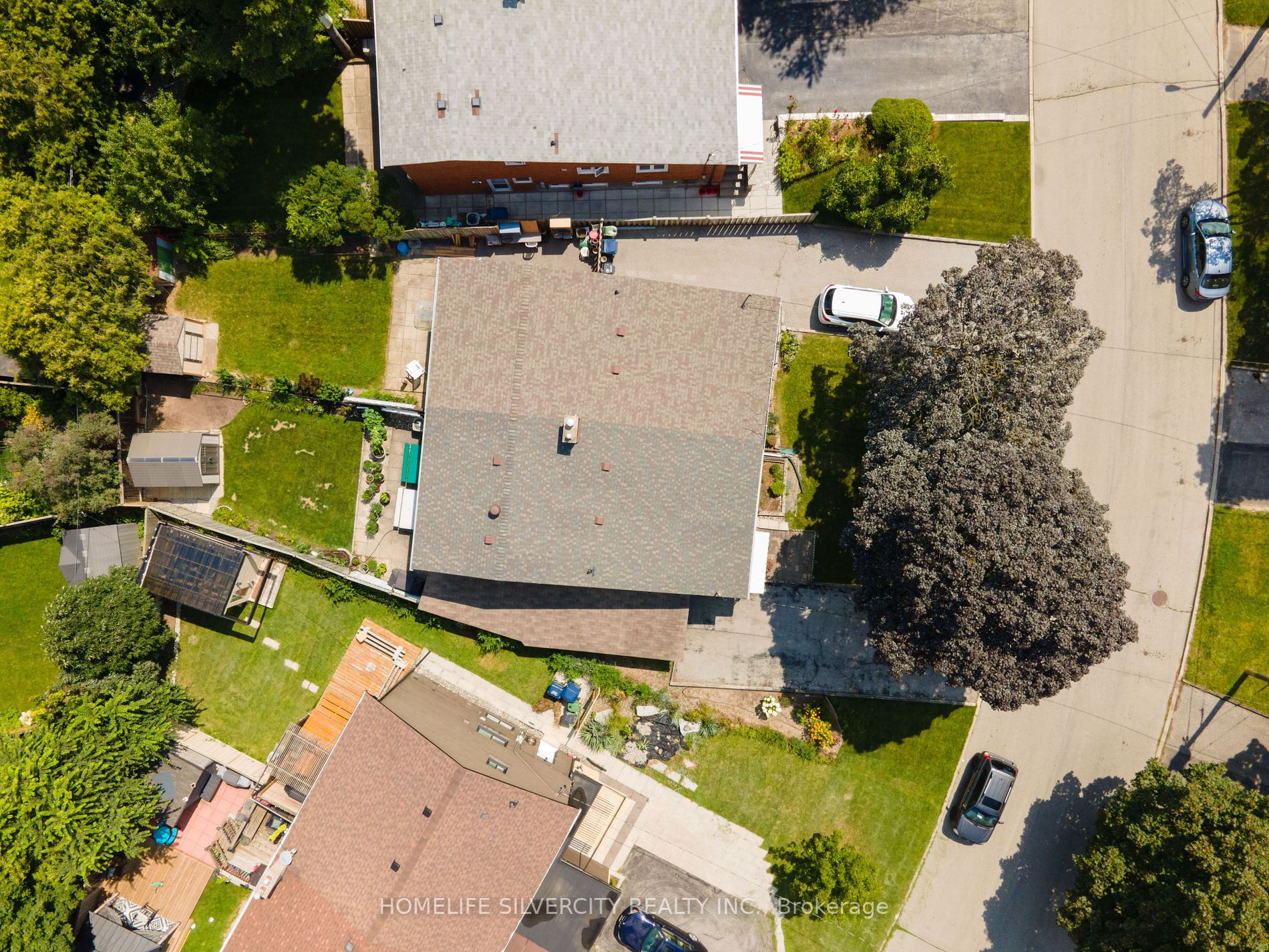 133 Tulane Cres
