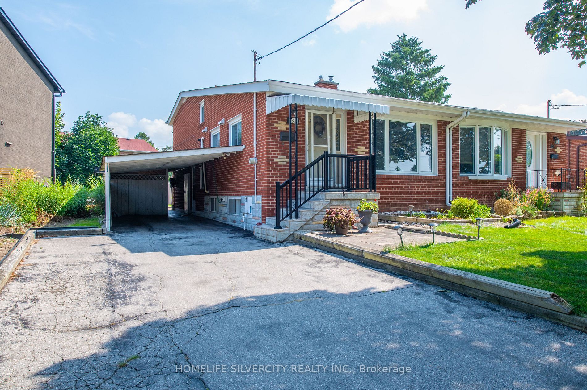 133 Tulane Cres