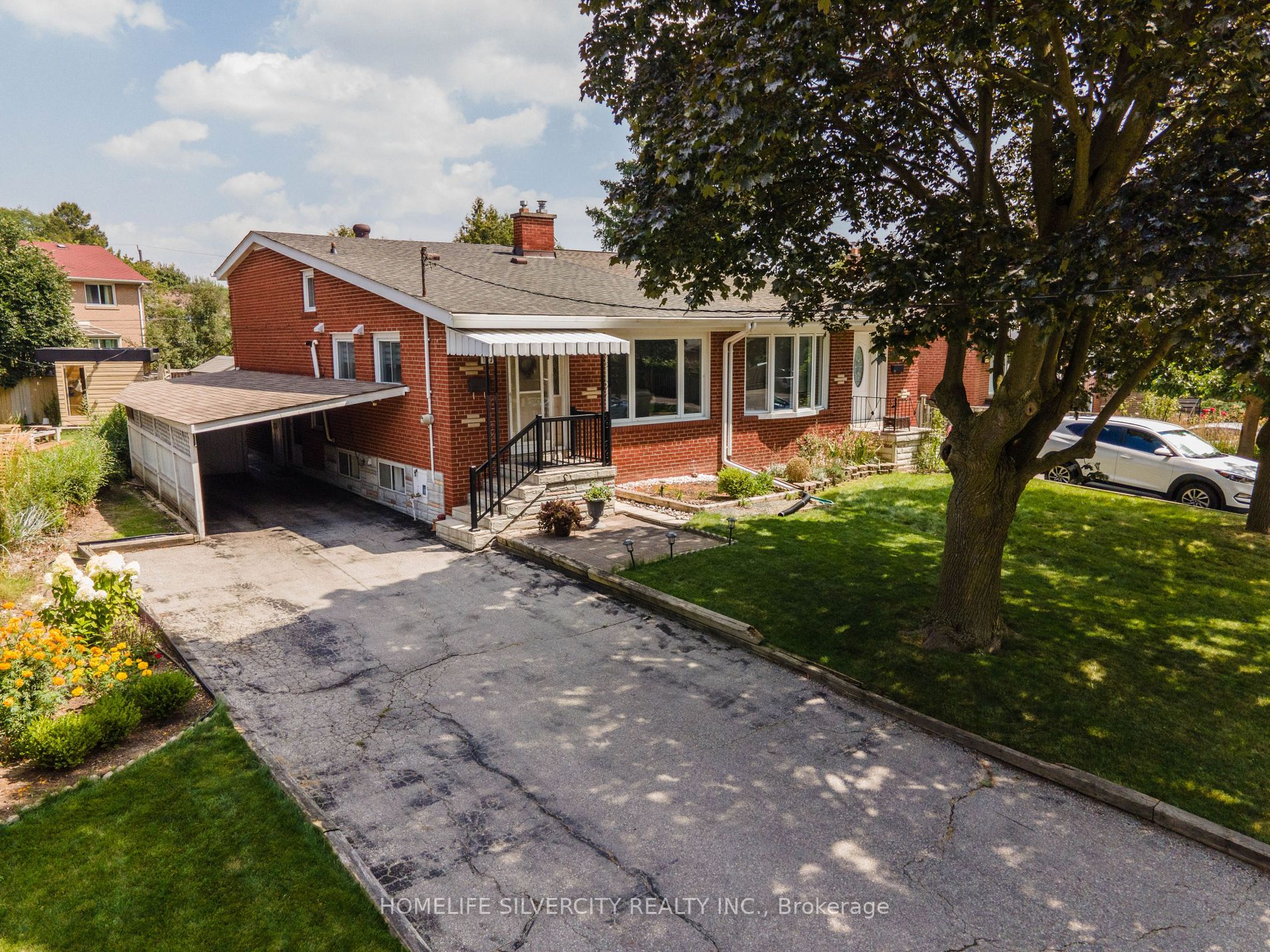 133 Tulane Cres