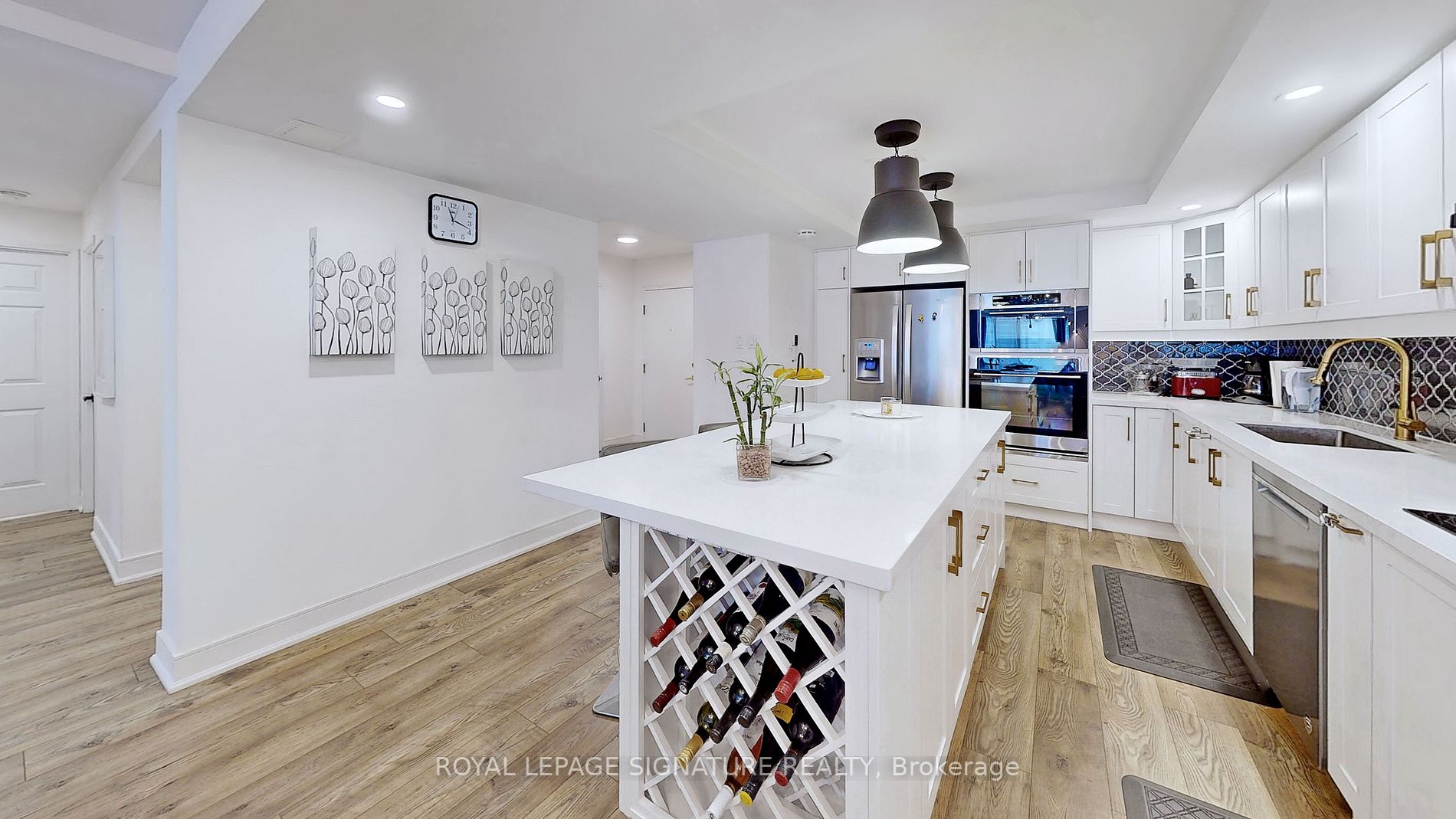 131 Beecroft Rd, #1505
