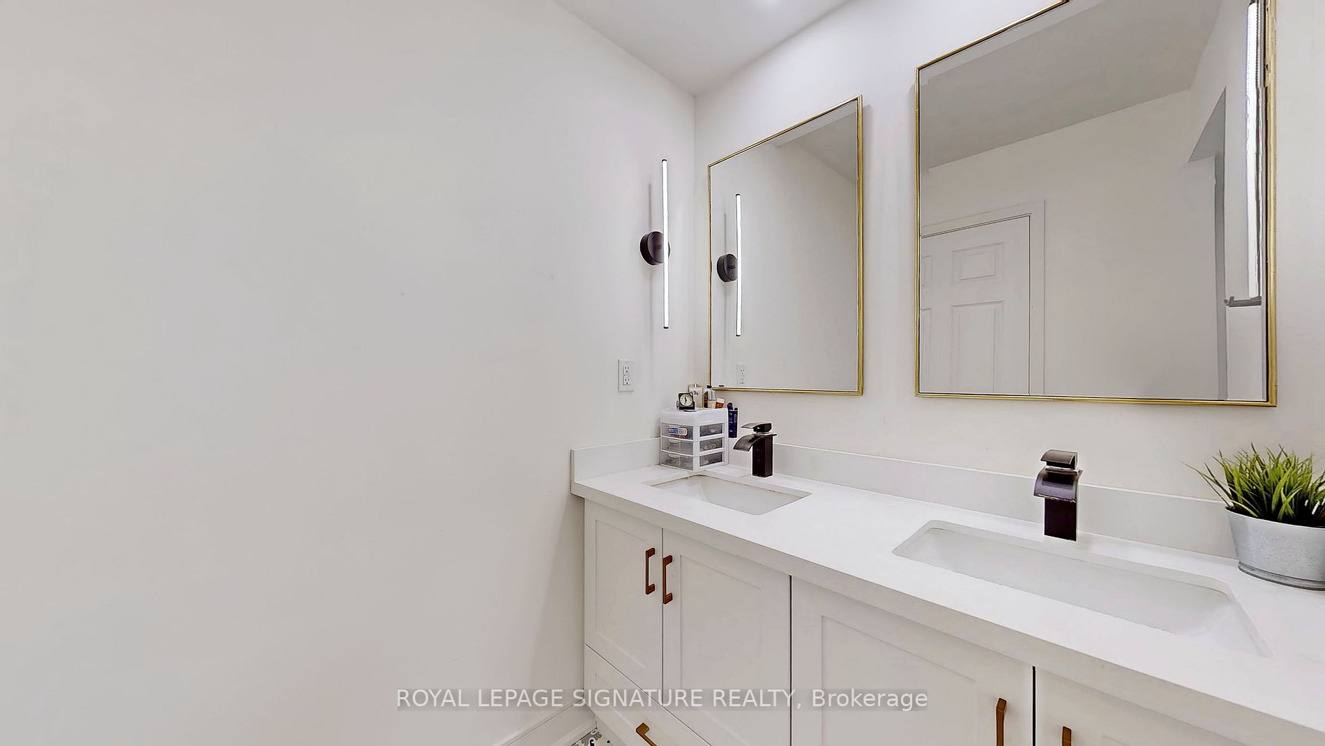131 Beecroft Rd, #1505