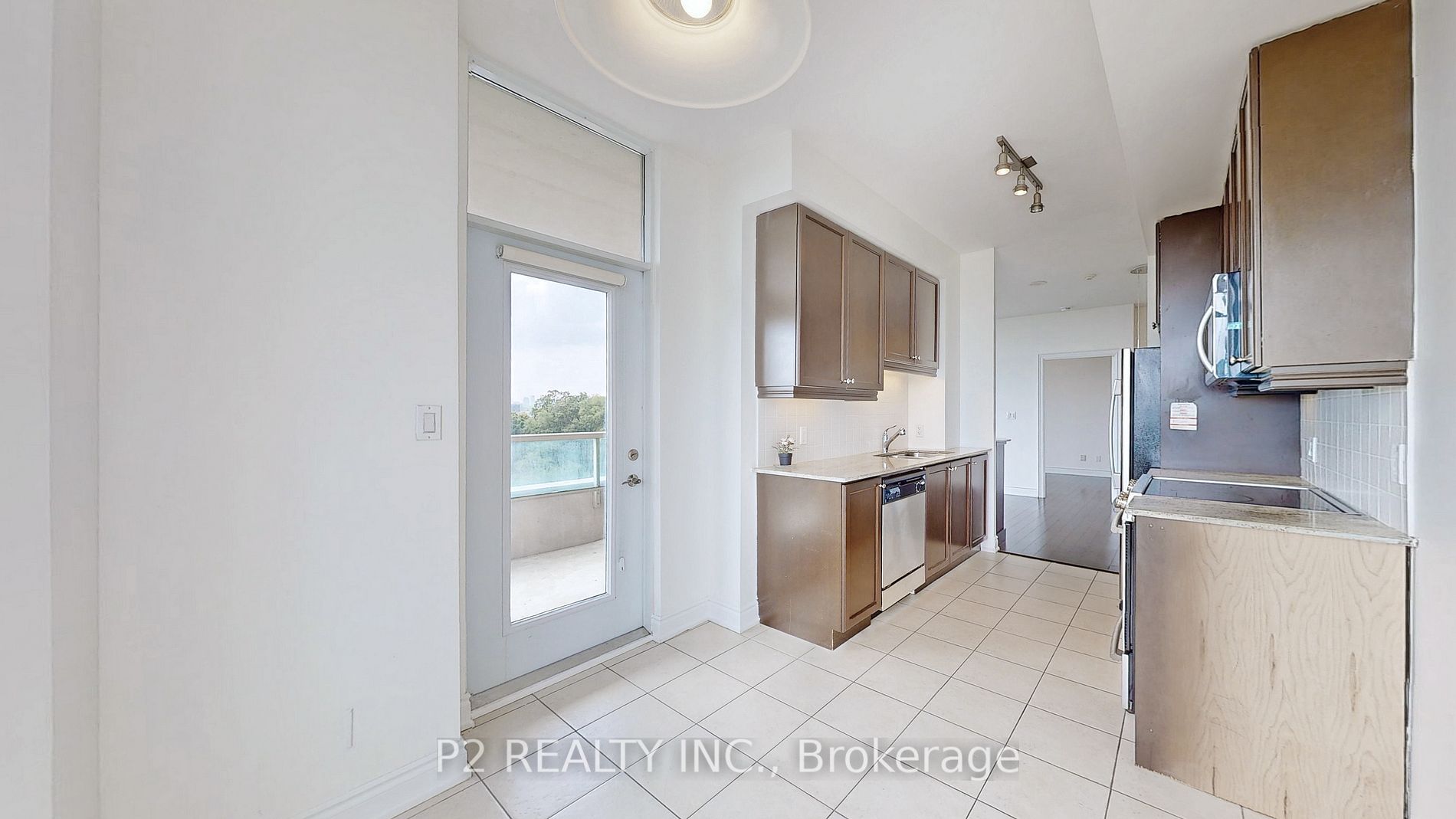 10 Bloorview Pl, #704