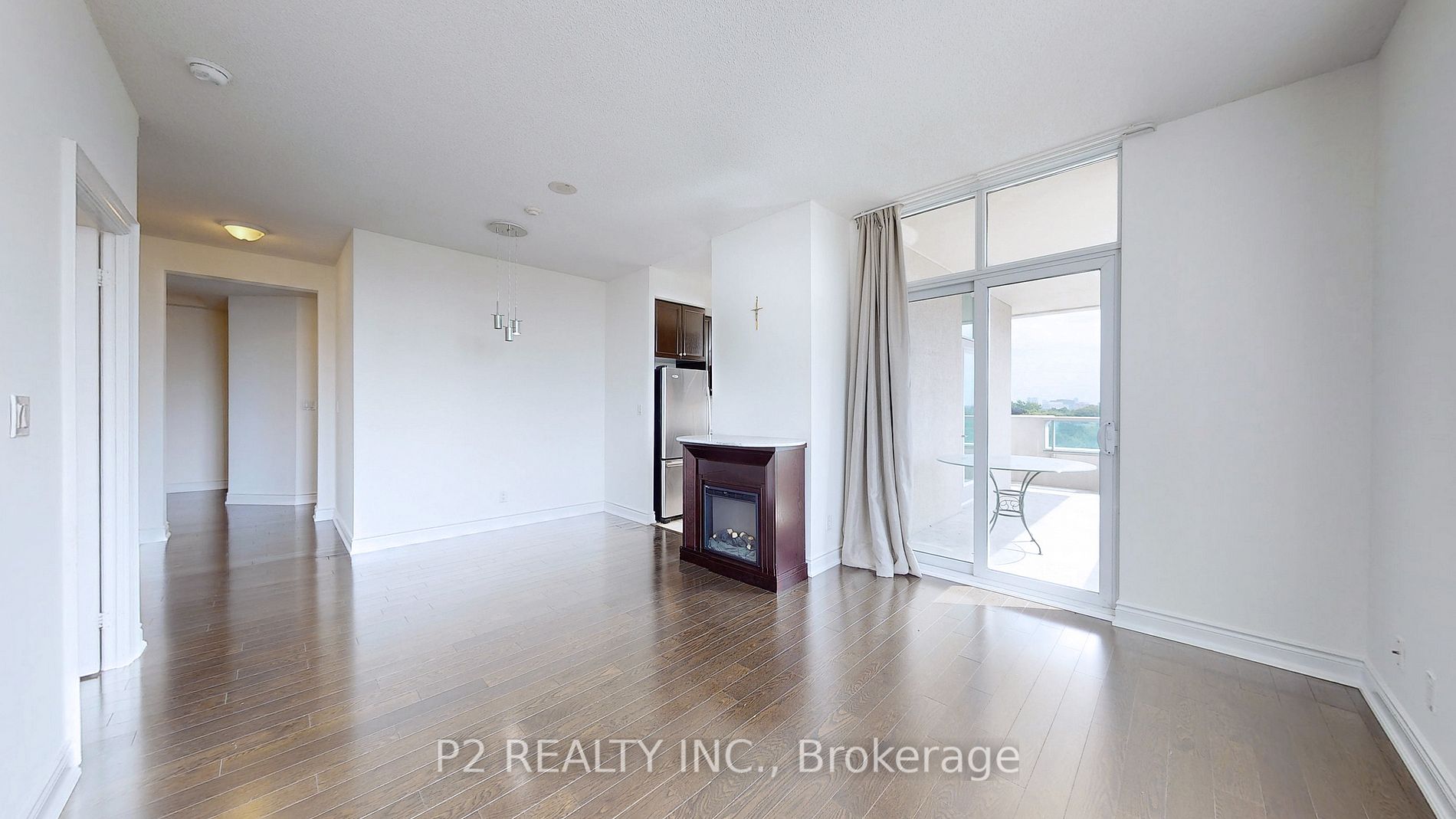 10 Bloorview Pl, #704