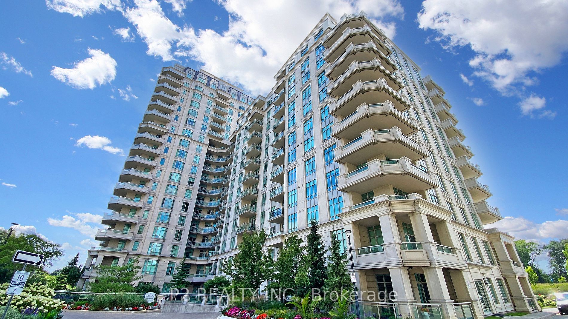 10 Bloorview Pl, #704