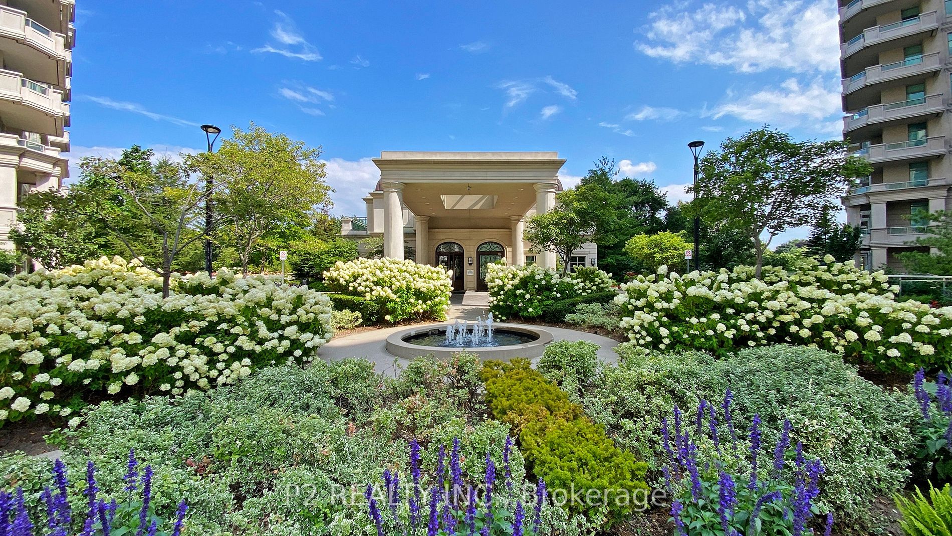 10 Bloorview Pl, #704