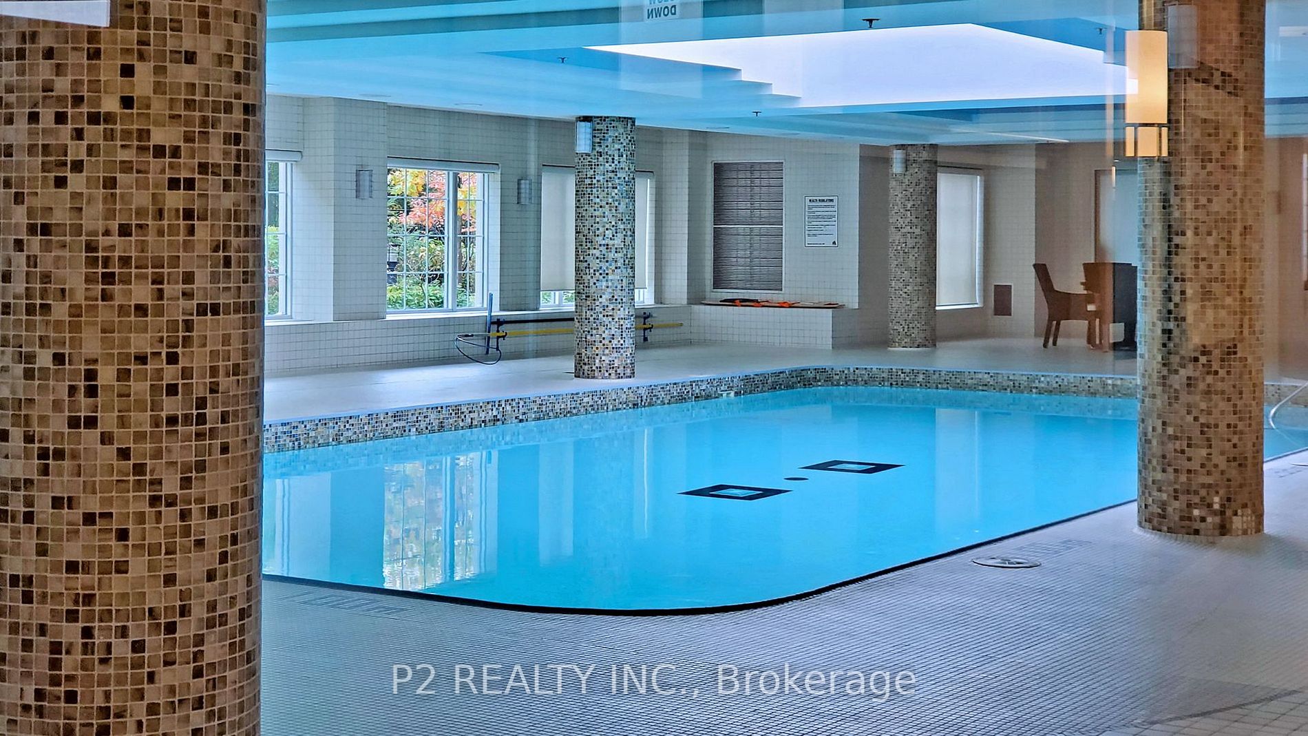 10 Bloorview Pl, #704