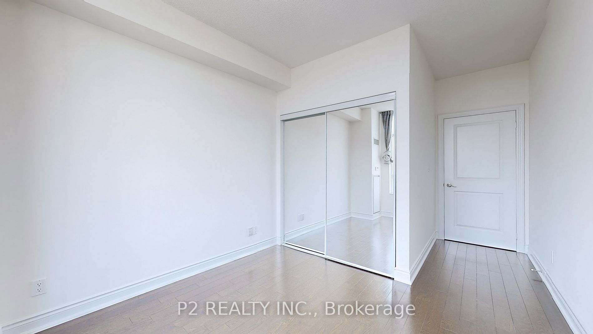 10 Bloorview Pl, #704