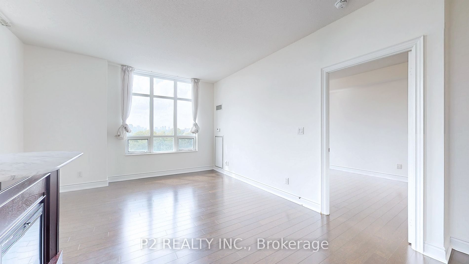 10 Bloorview Pl, #704
