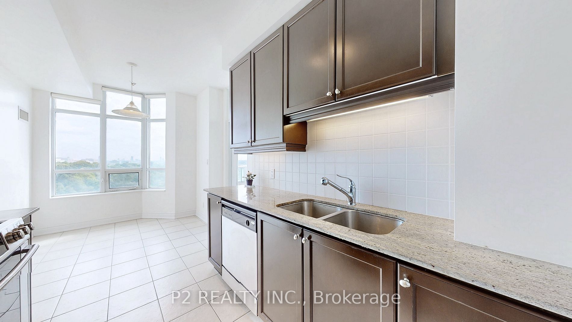 10 Bloorview Pl, #704
