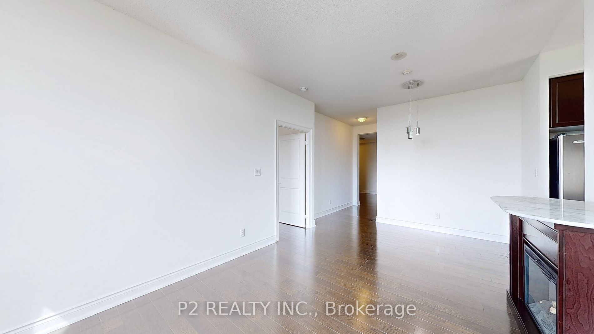 10 Bloorview Pl, #704