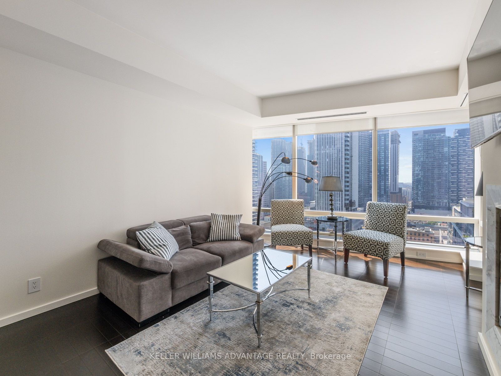 180 University Ave, #2102