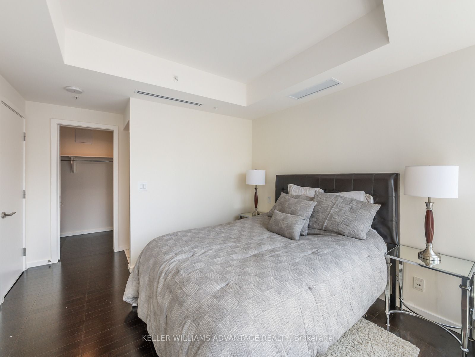 180 University Ave, #2102