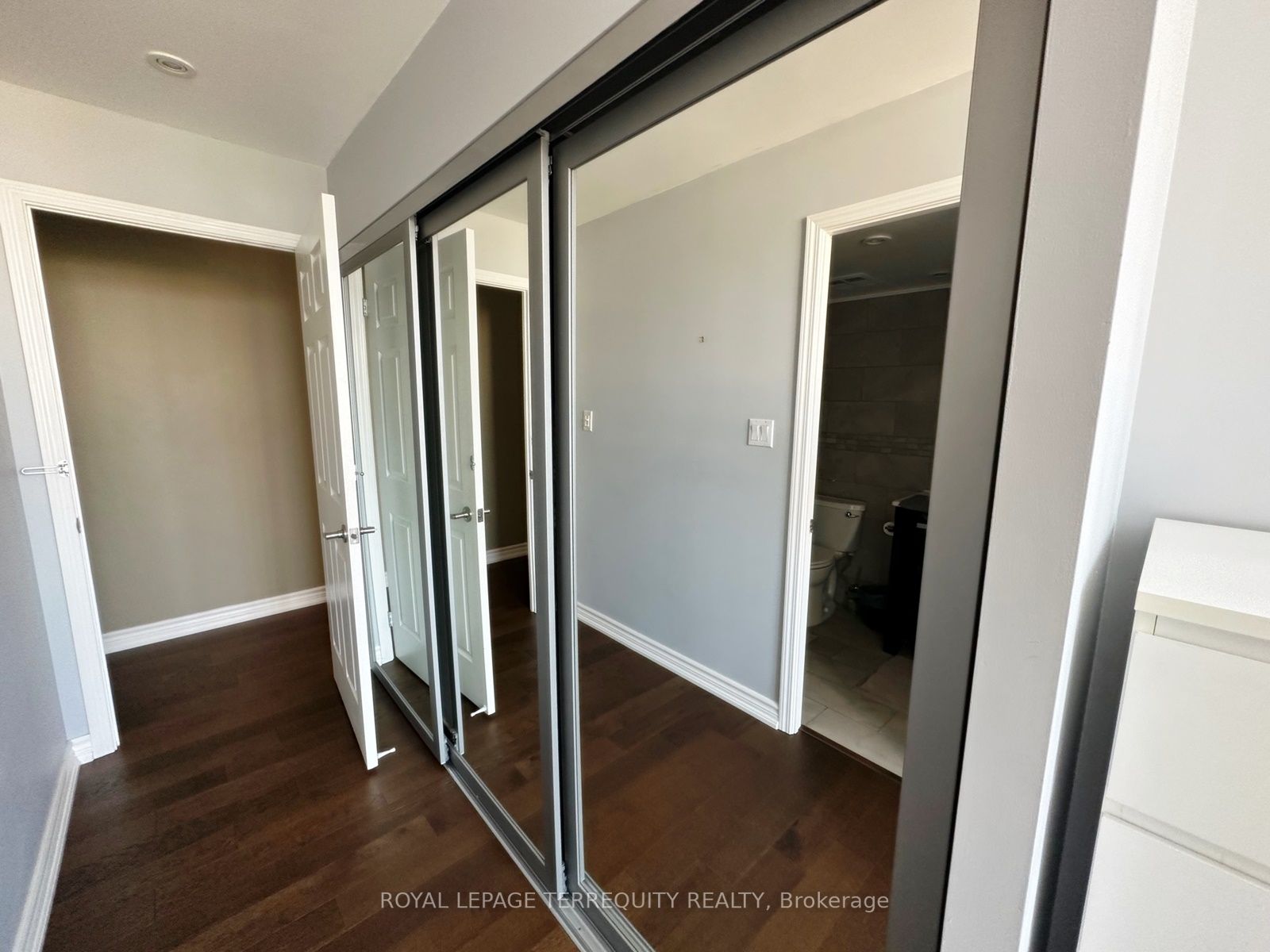 228 Queens Quay W, #1202