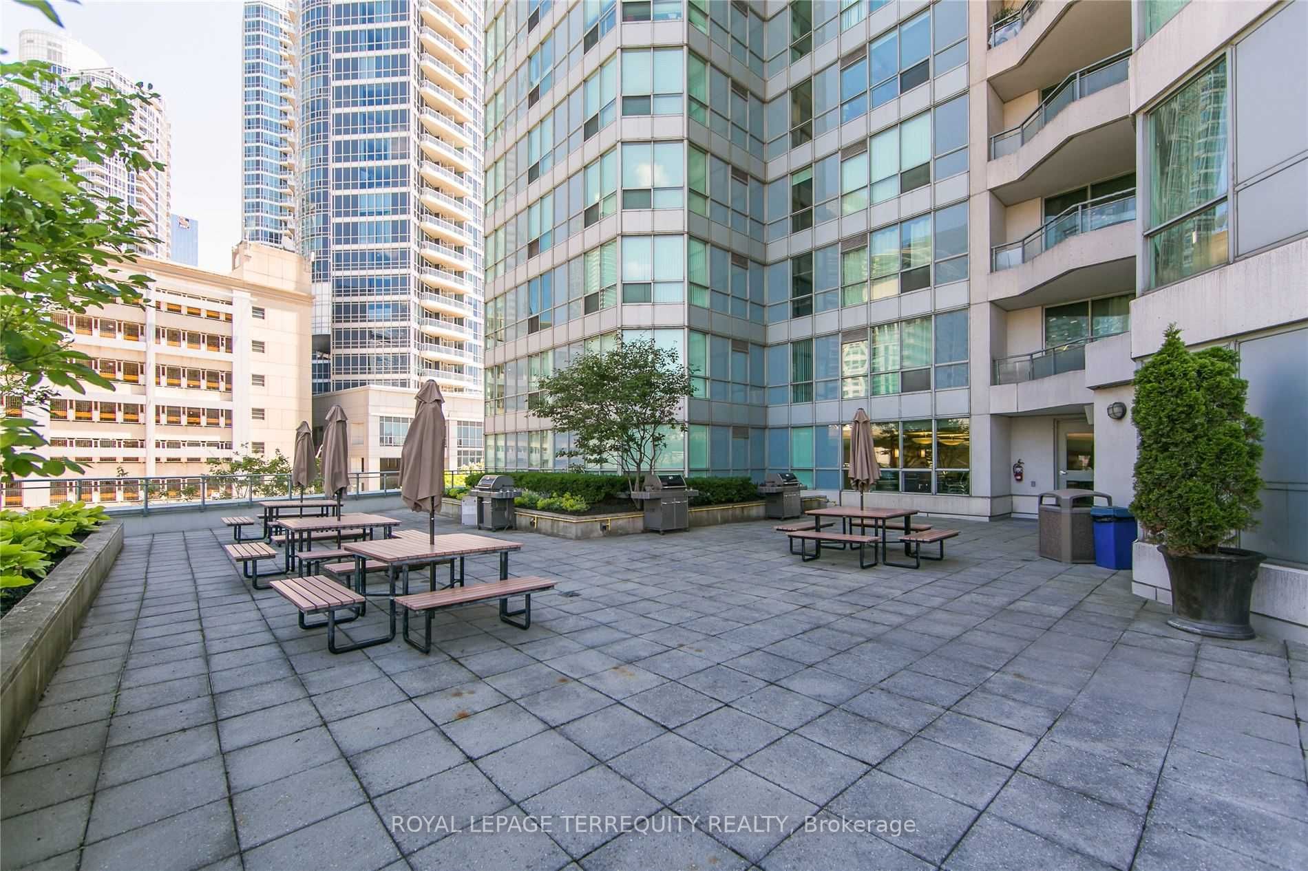 228 Queens Quay W, #1202