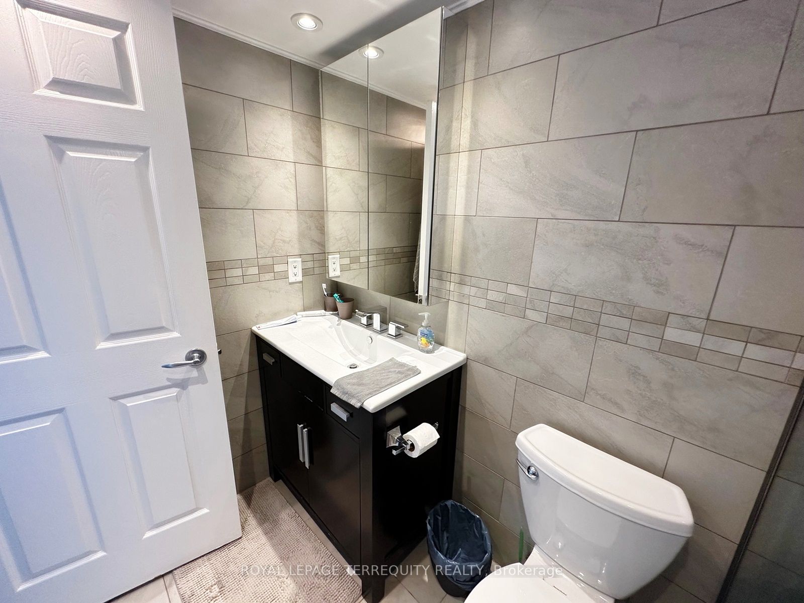 228 Queens Quay W, #1202