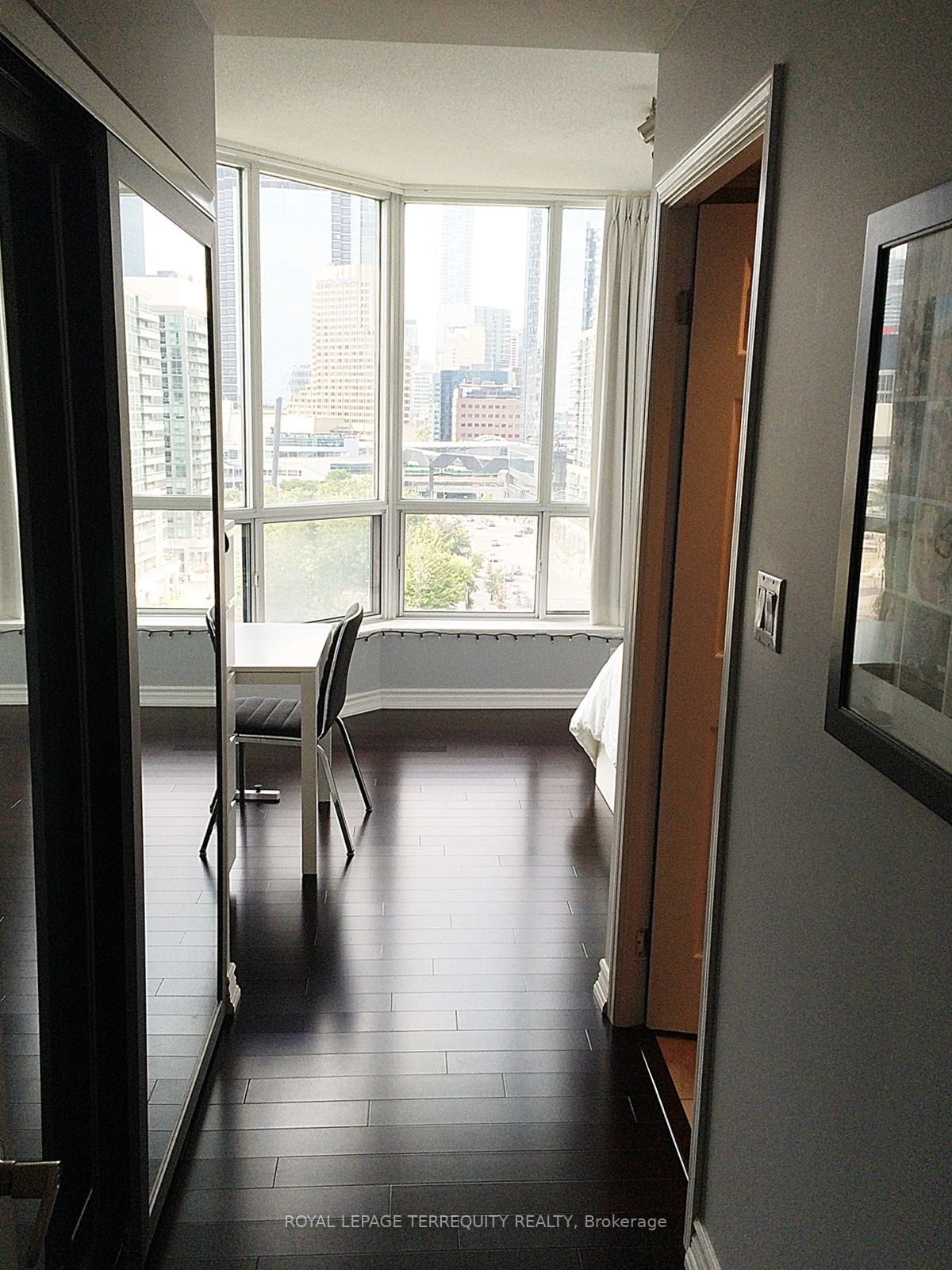 228 Queens Quay W, #1202