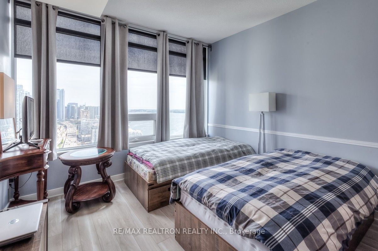 17 Bathurst Street, #4212