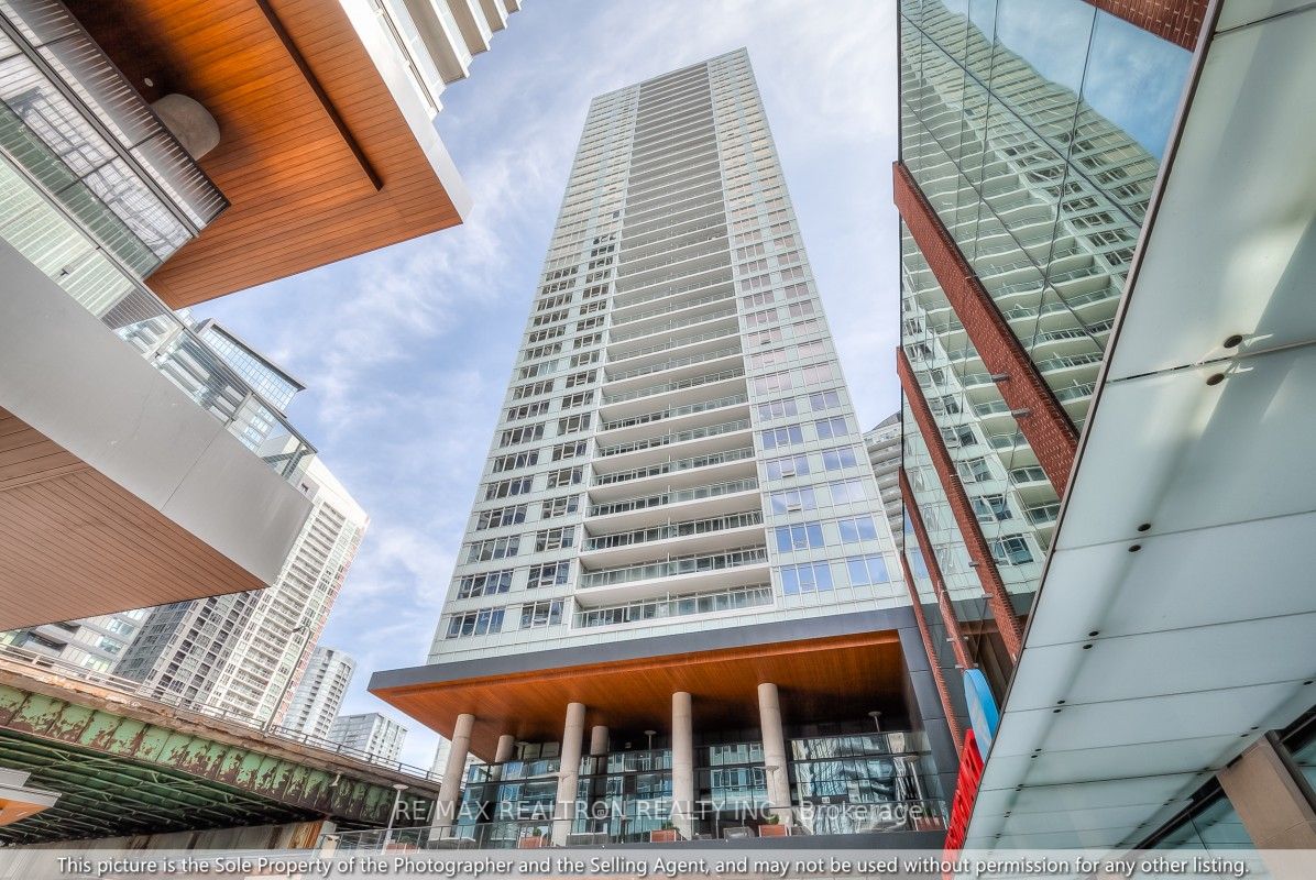 17 Bathurst Street, #4212