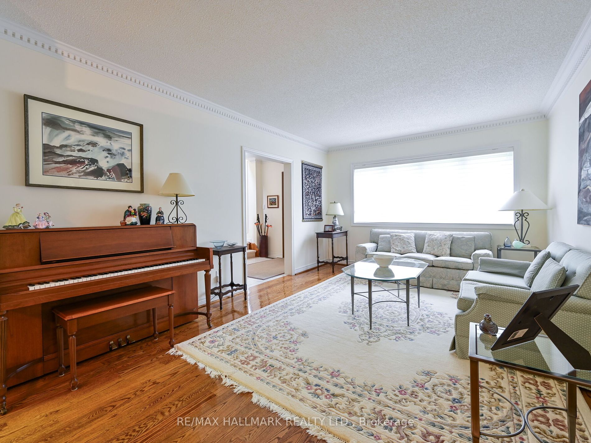 98 Dinnick Cres