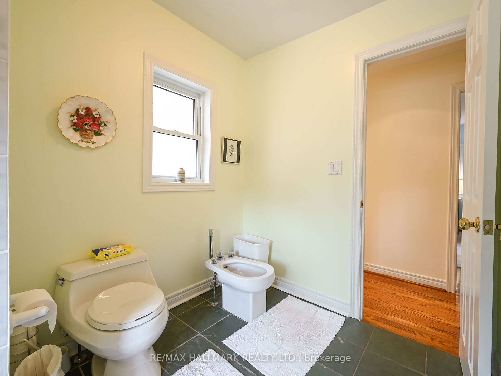 98 Dinnick Cres