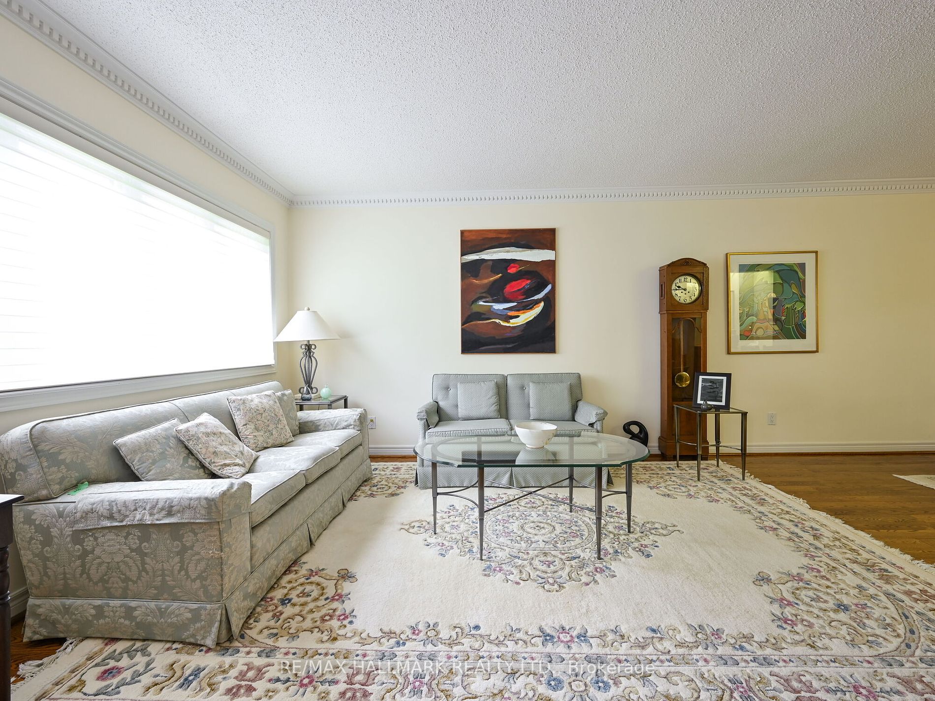 98 Dinnick Cres