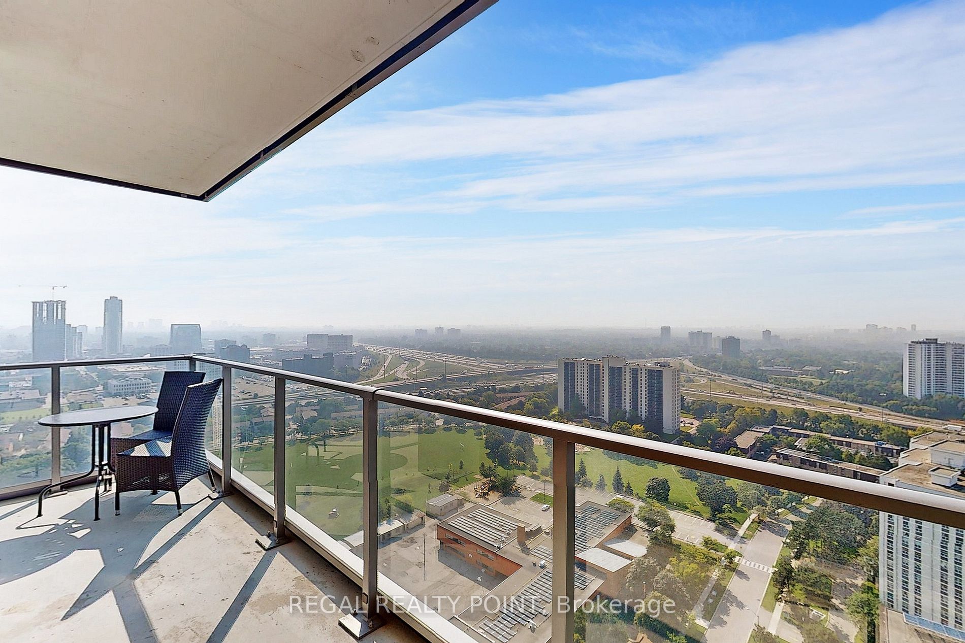 32 Forest Manor Rd, #2708