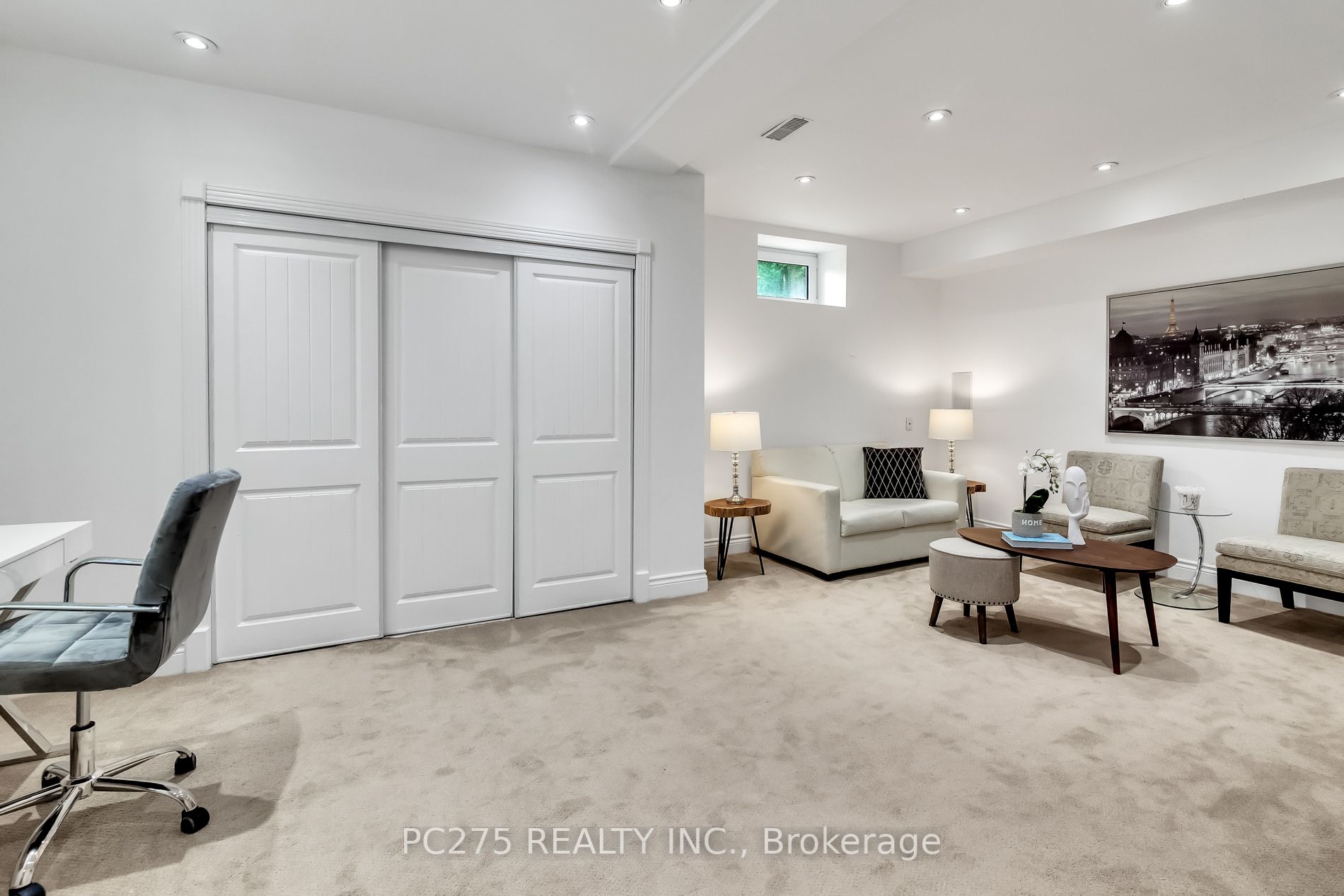 22 Duncannon Dr