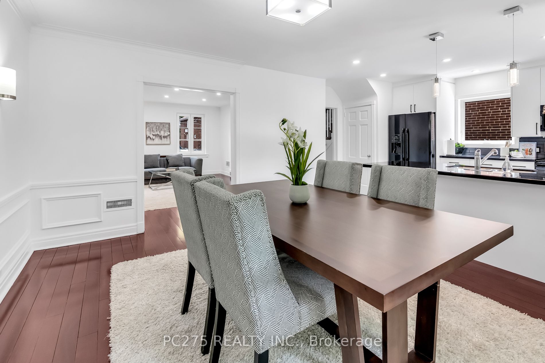 22 Duncannon Dr