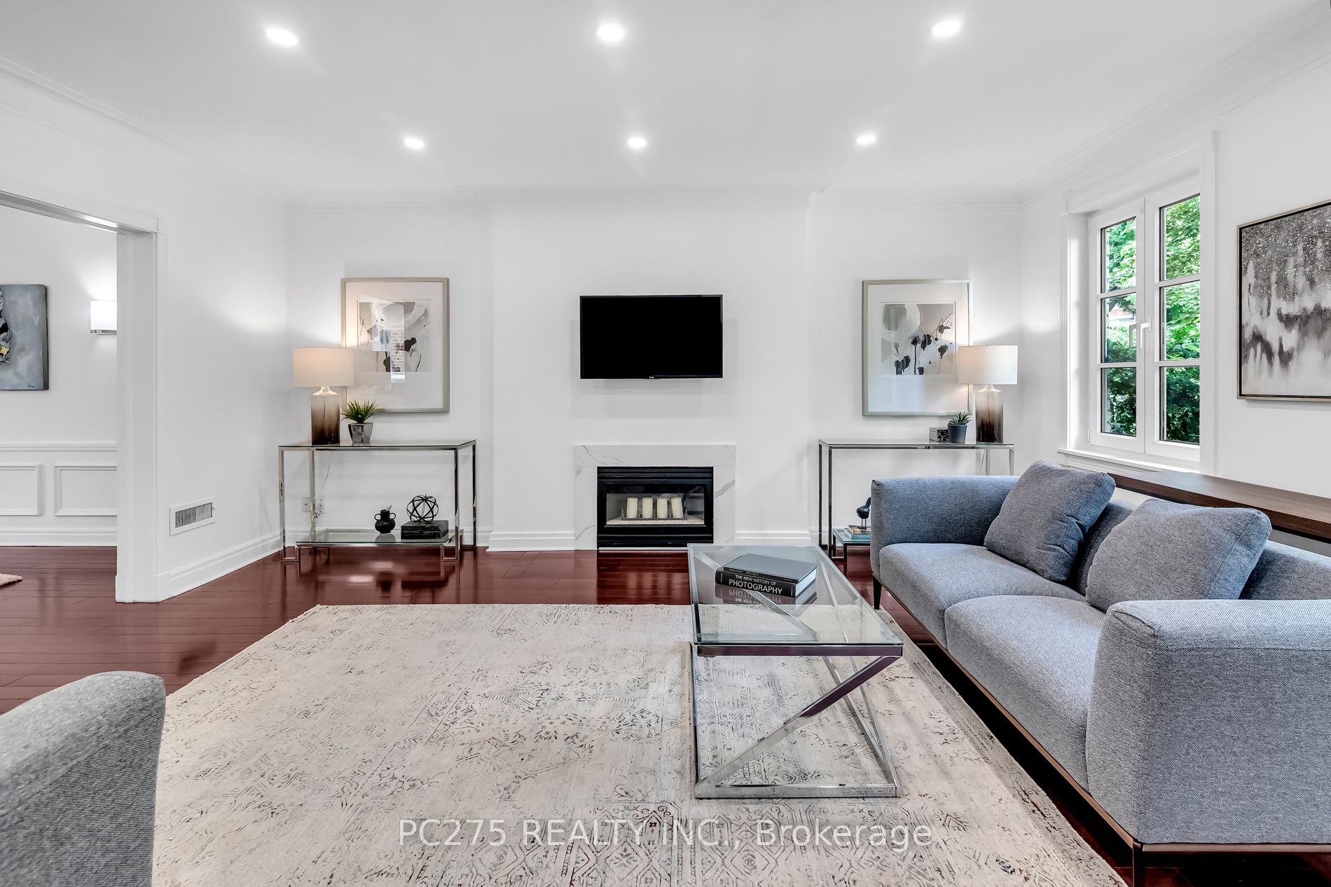 22 Duncannon Dr