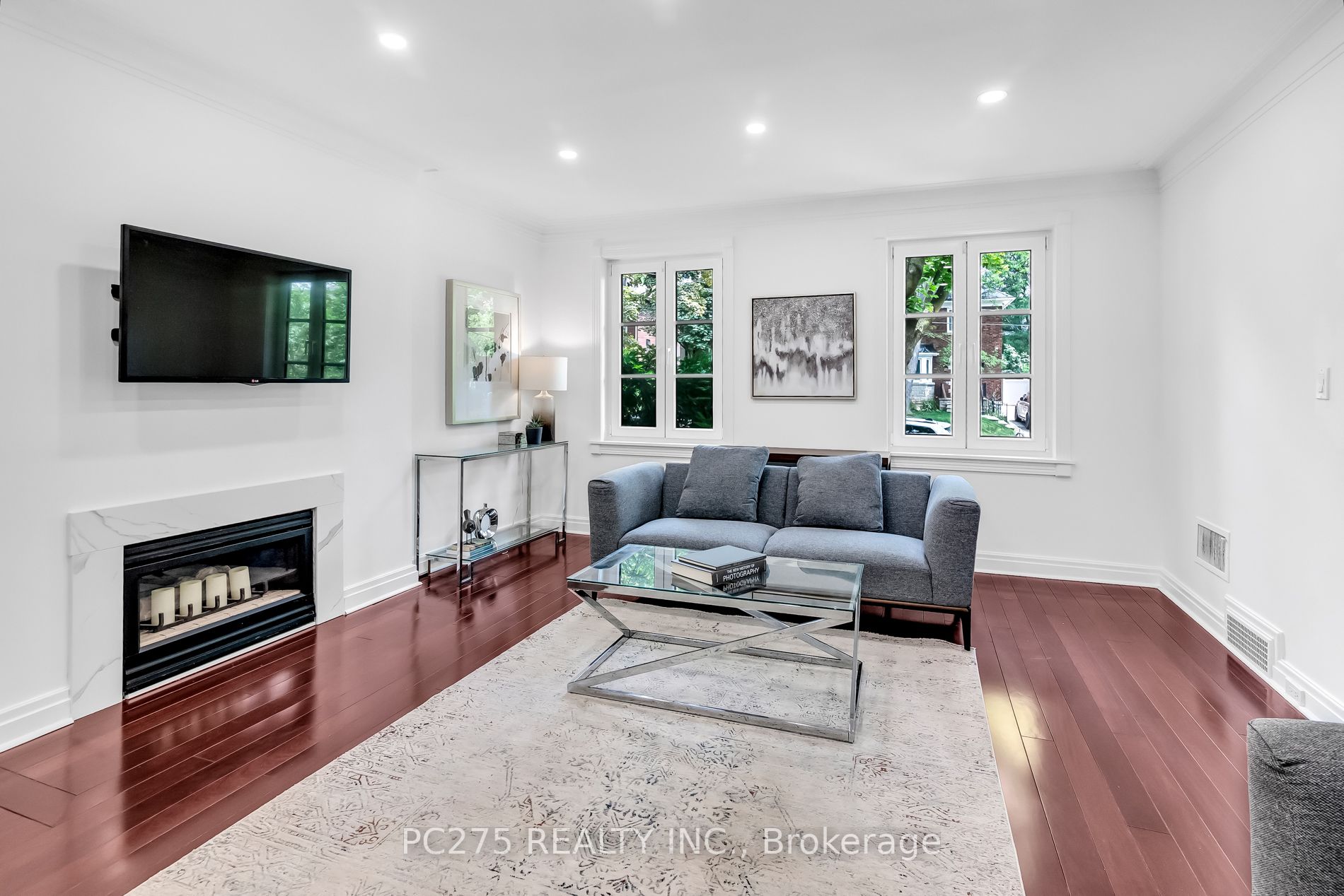22 Duncannon Dr