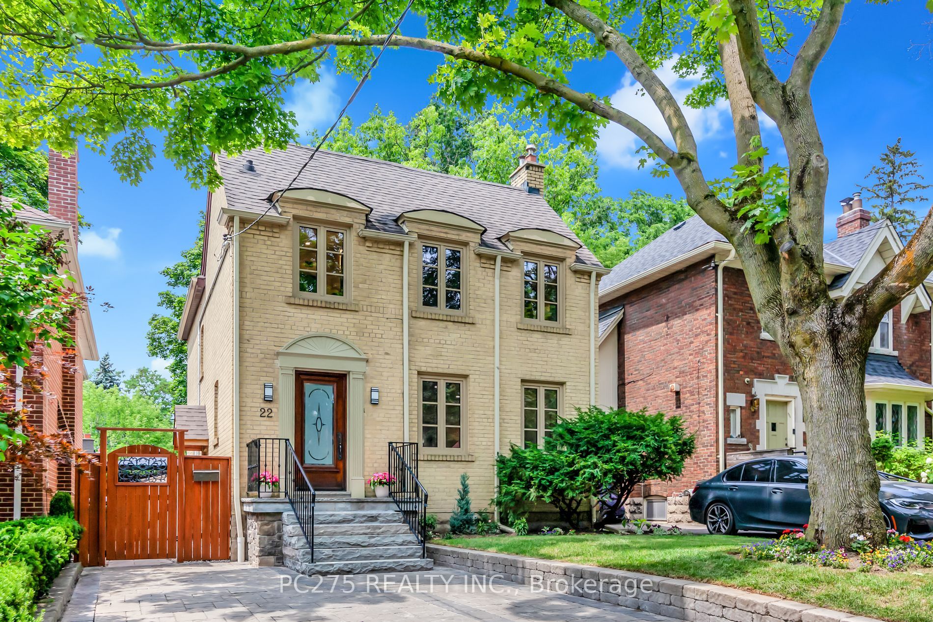 22 Duncannon Dr