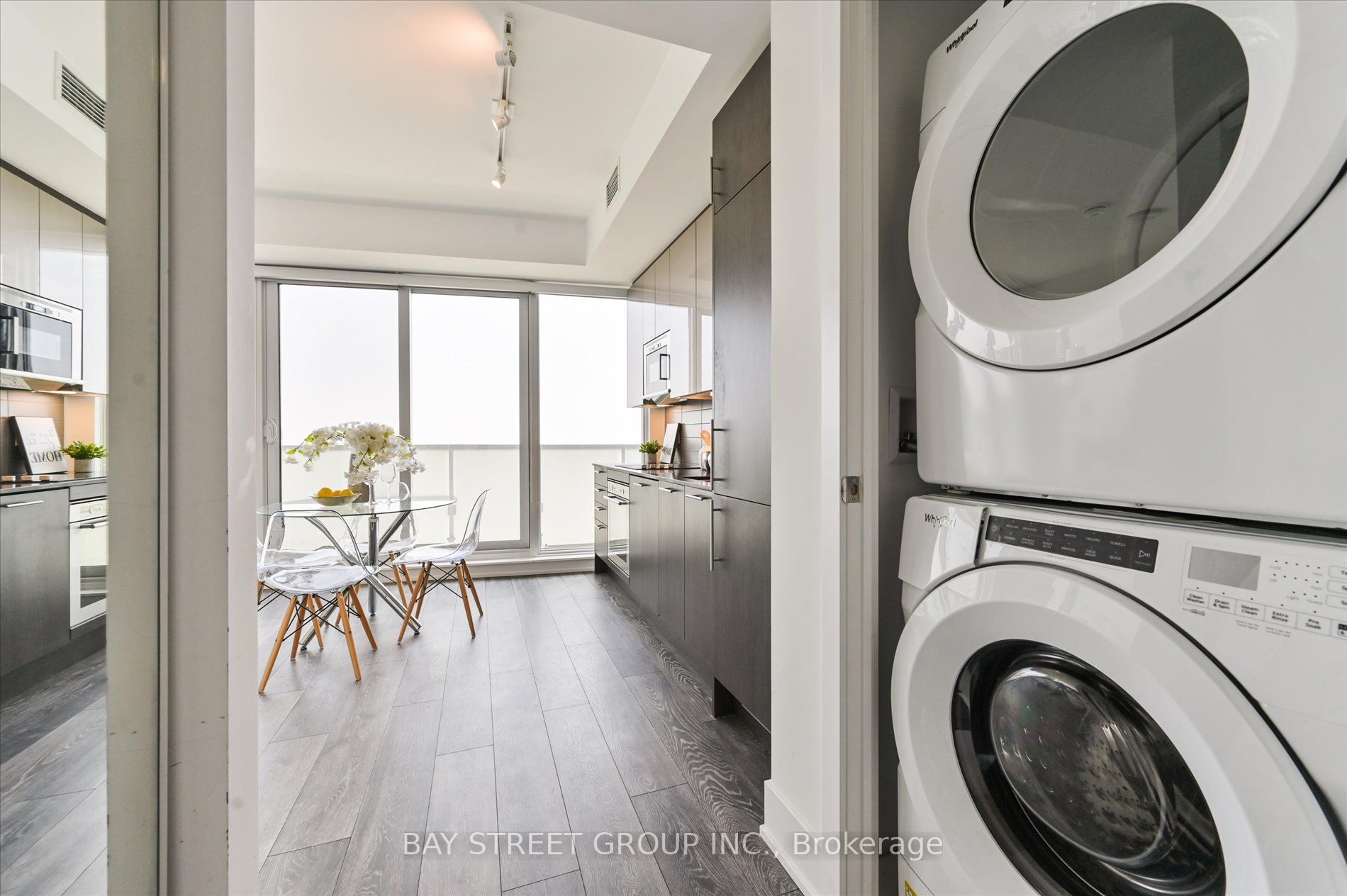 403 Church St, #3909