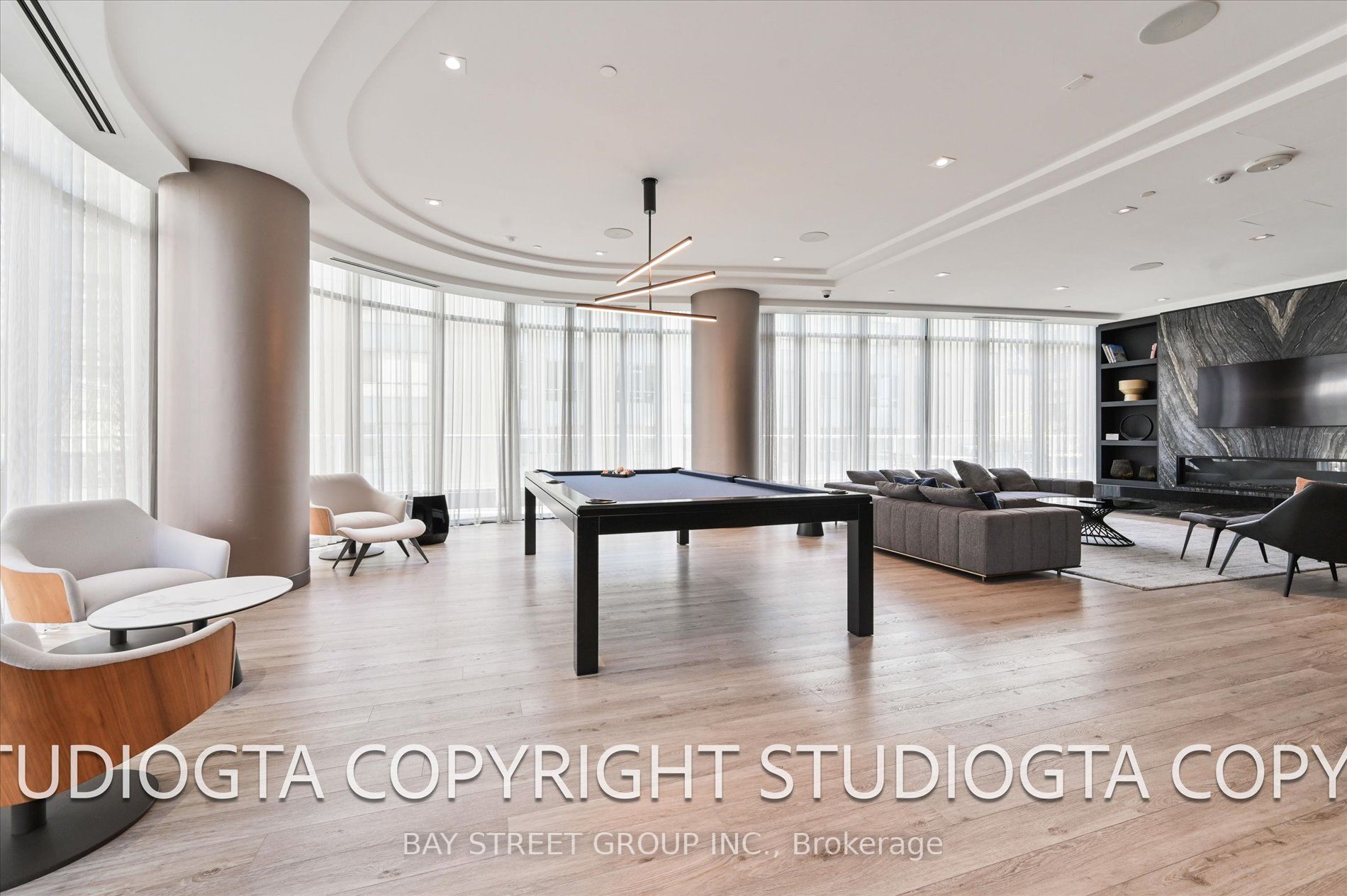 403 Church St, #3909