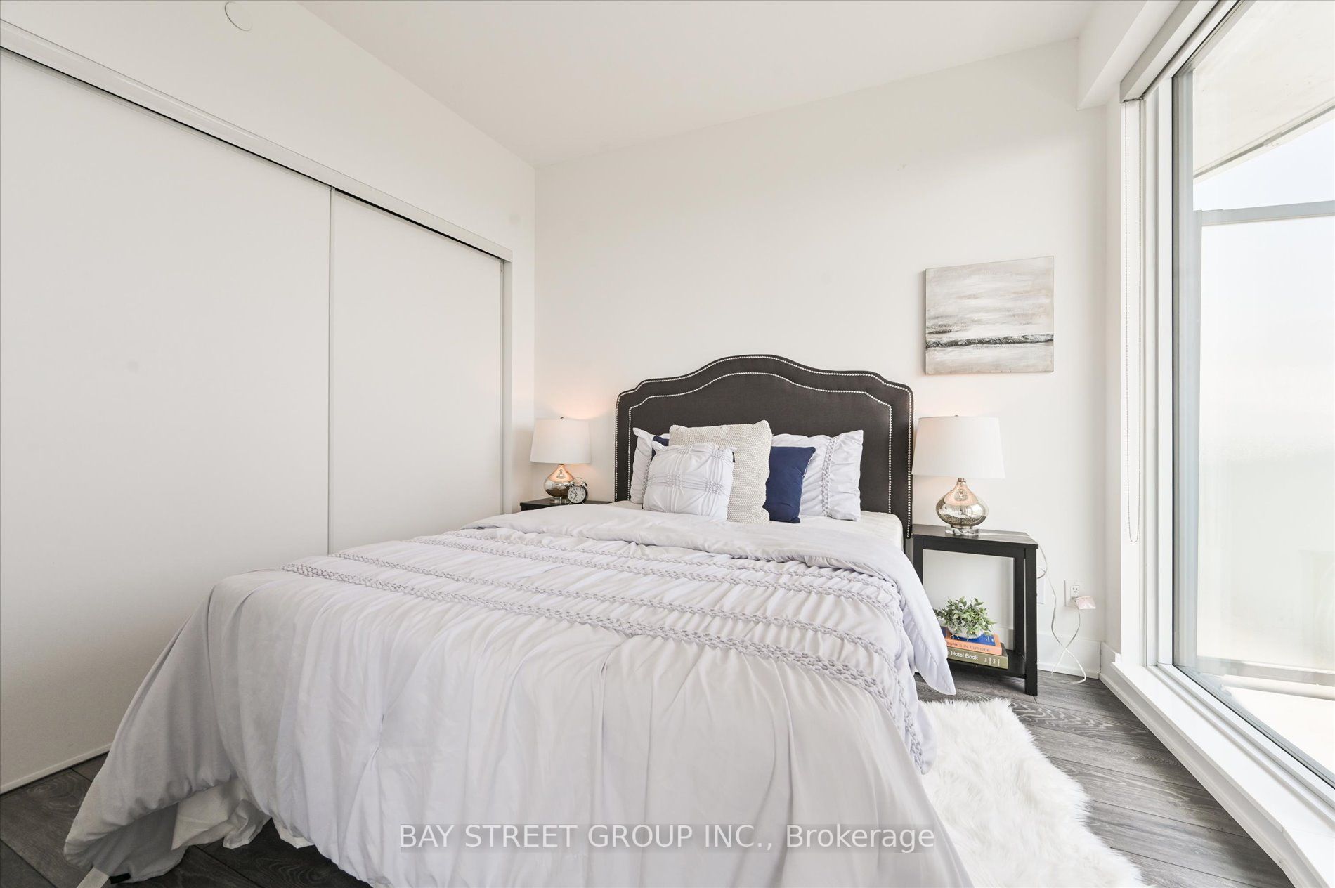 403 Church St, #3909