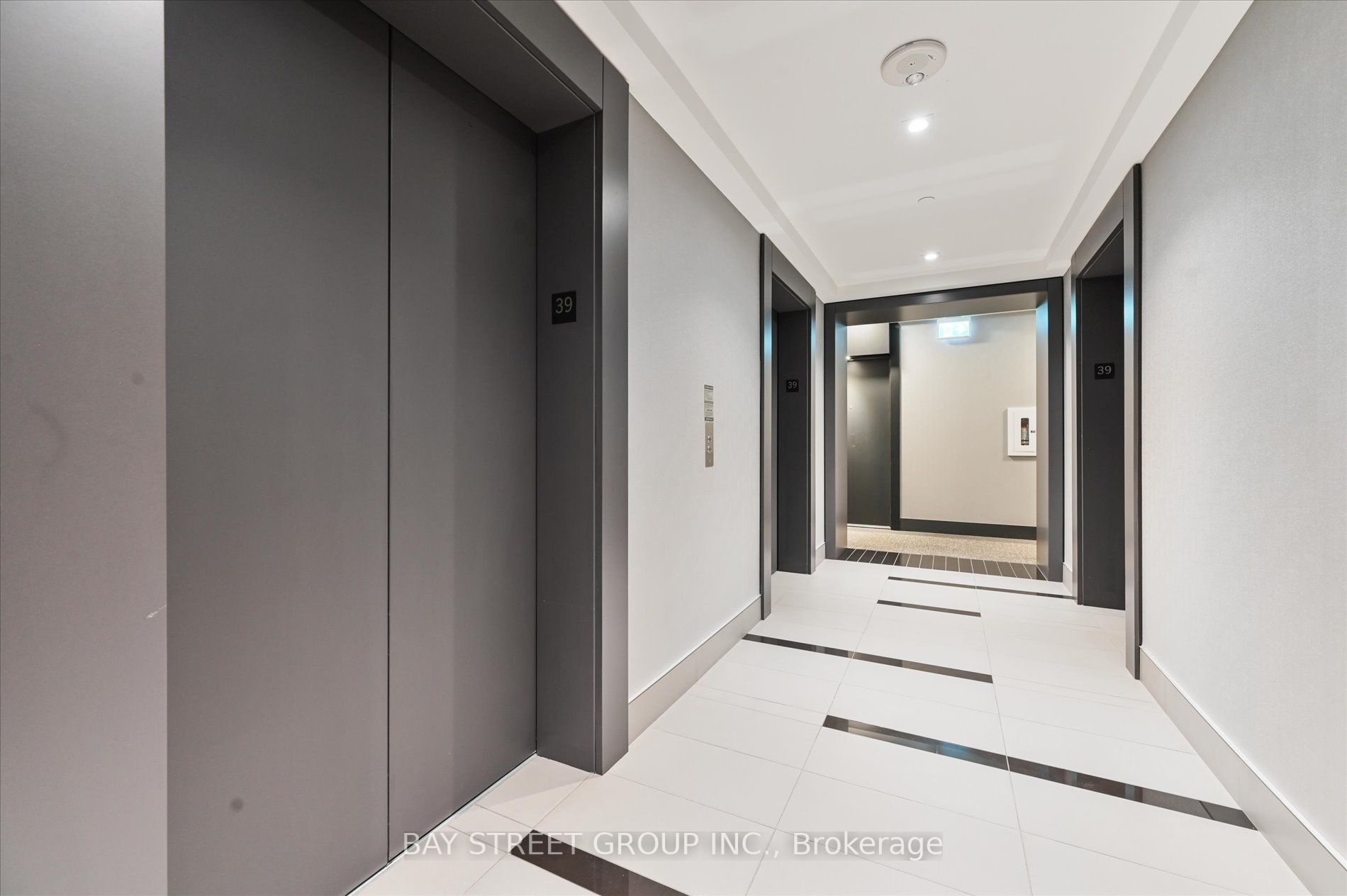 403 Church St, #3909