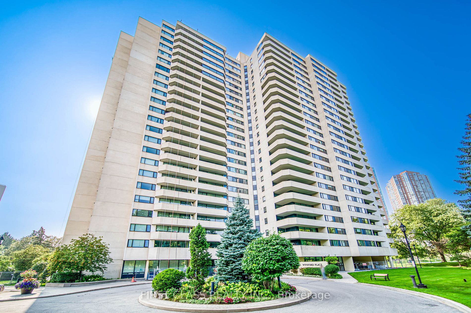 75 Wynford Heights Cres, #906