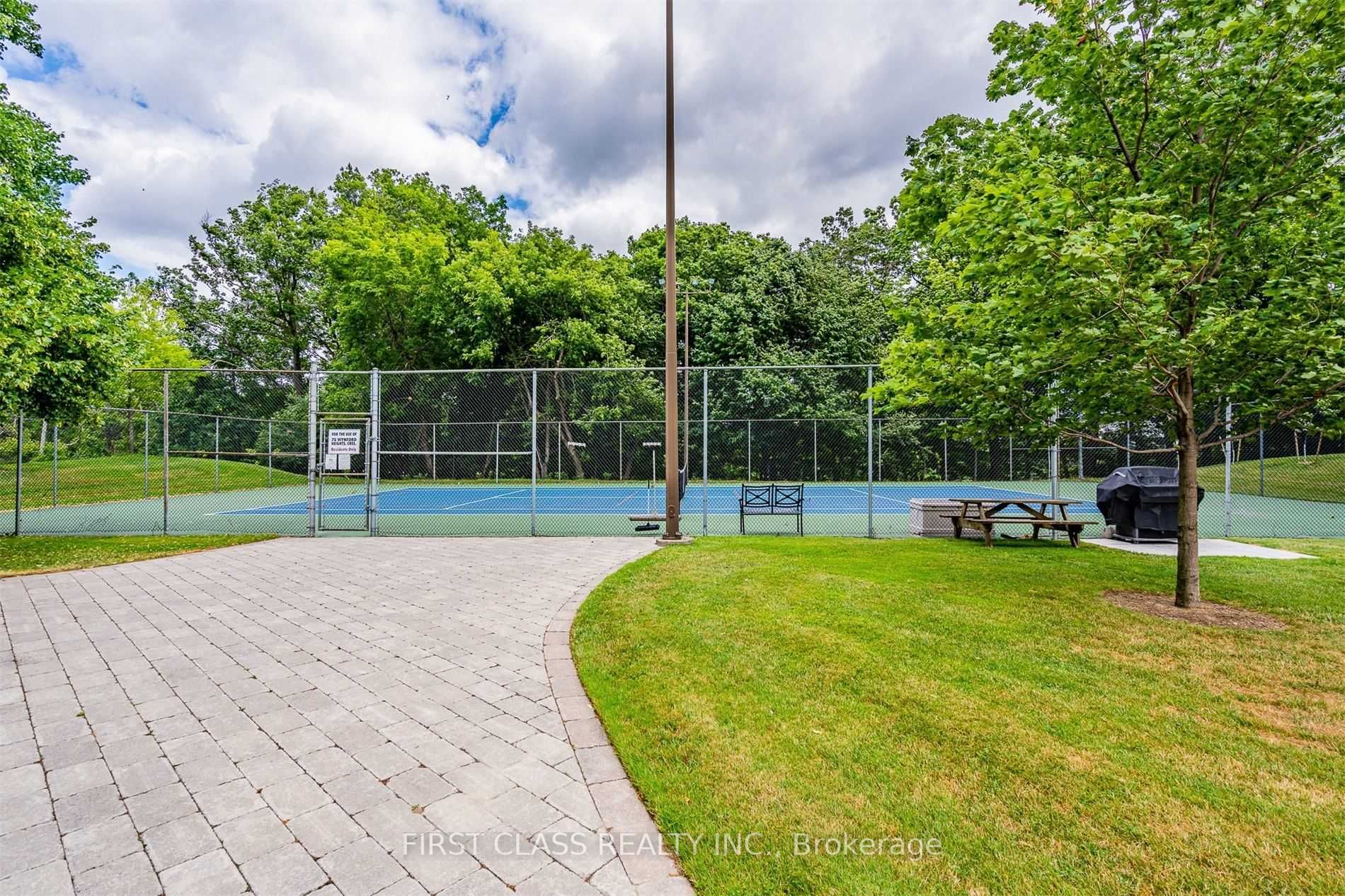 75 Wynford Heights Cres, #906