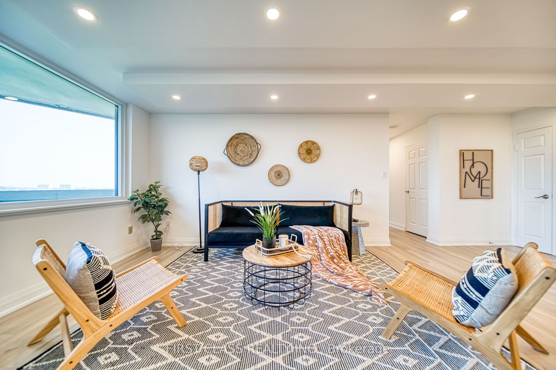 75 Wynford Heights Cres, #906