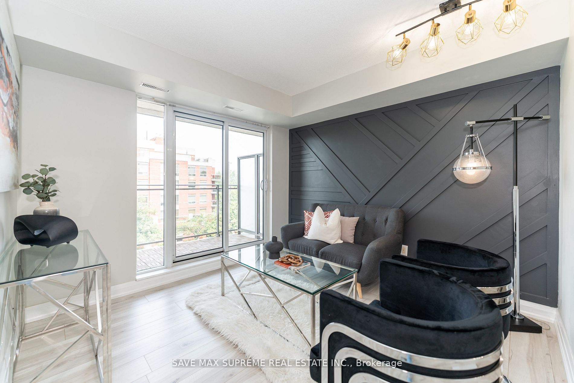 801 Sheppard Ave W, #515