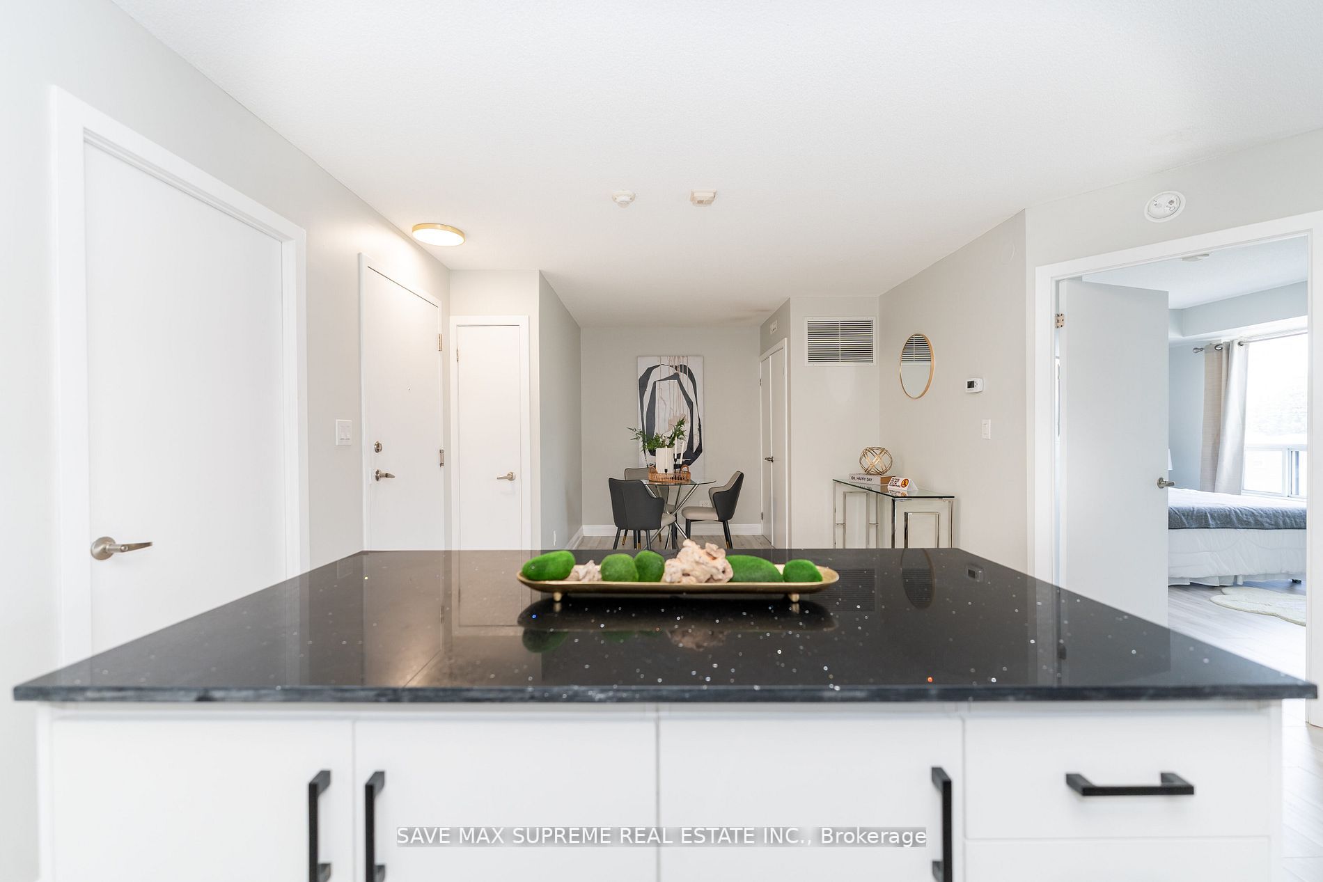 801 Sheppard Ave W, #515