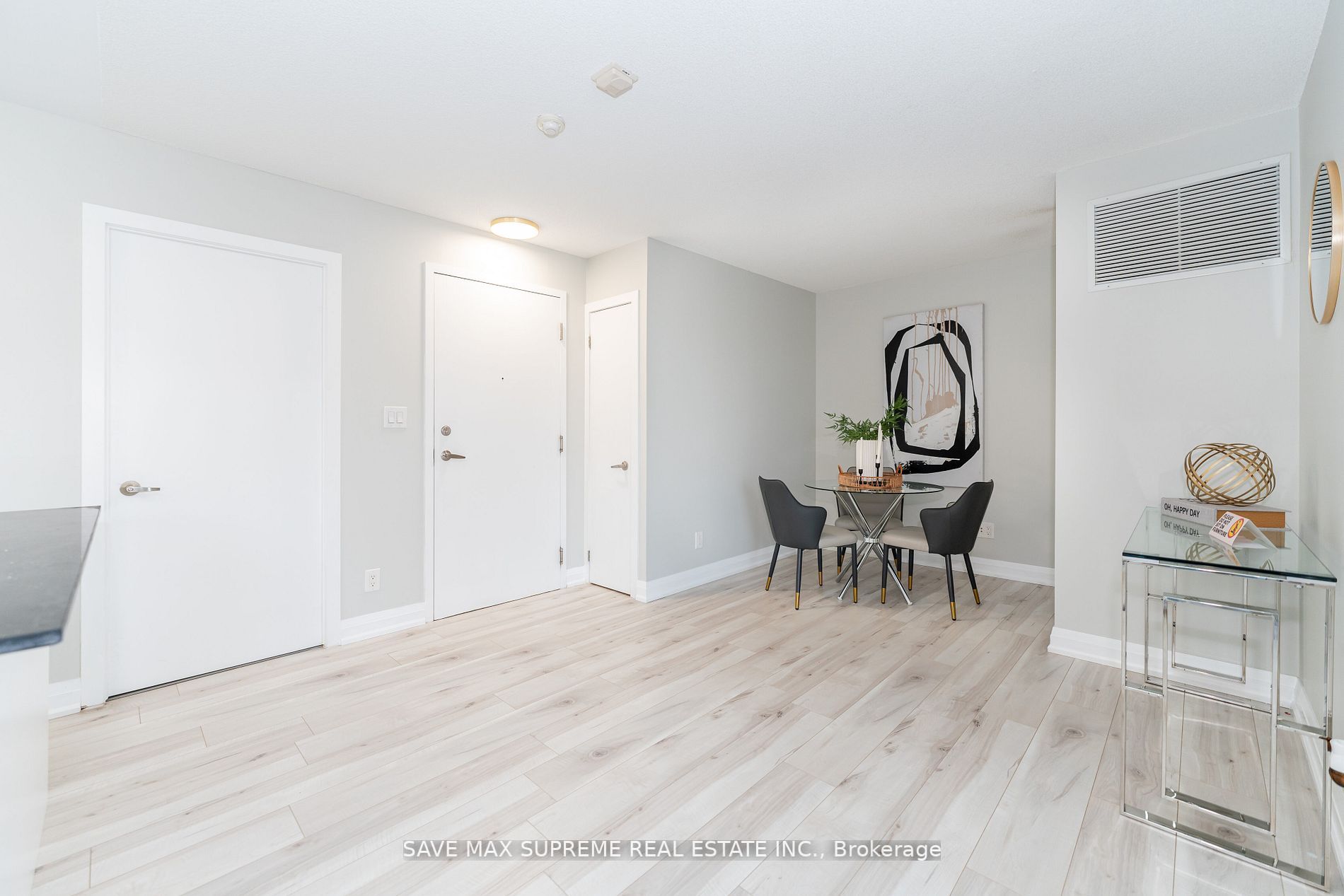 801 Sheppard Ave W, #515
