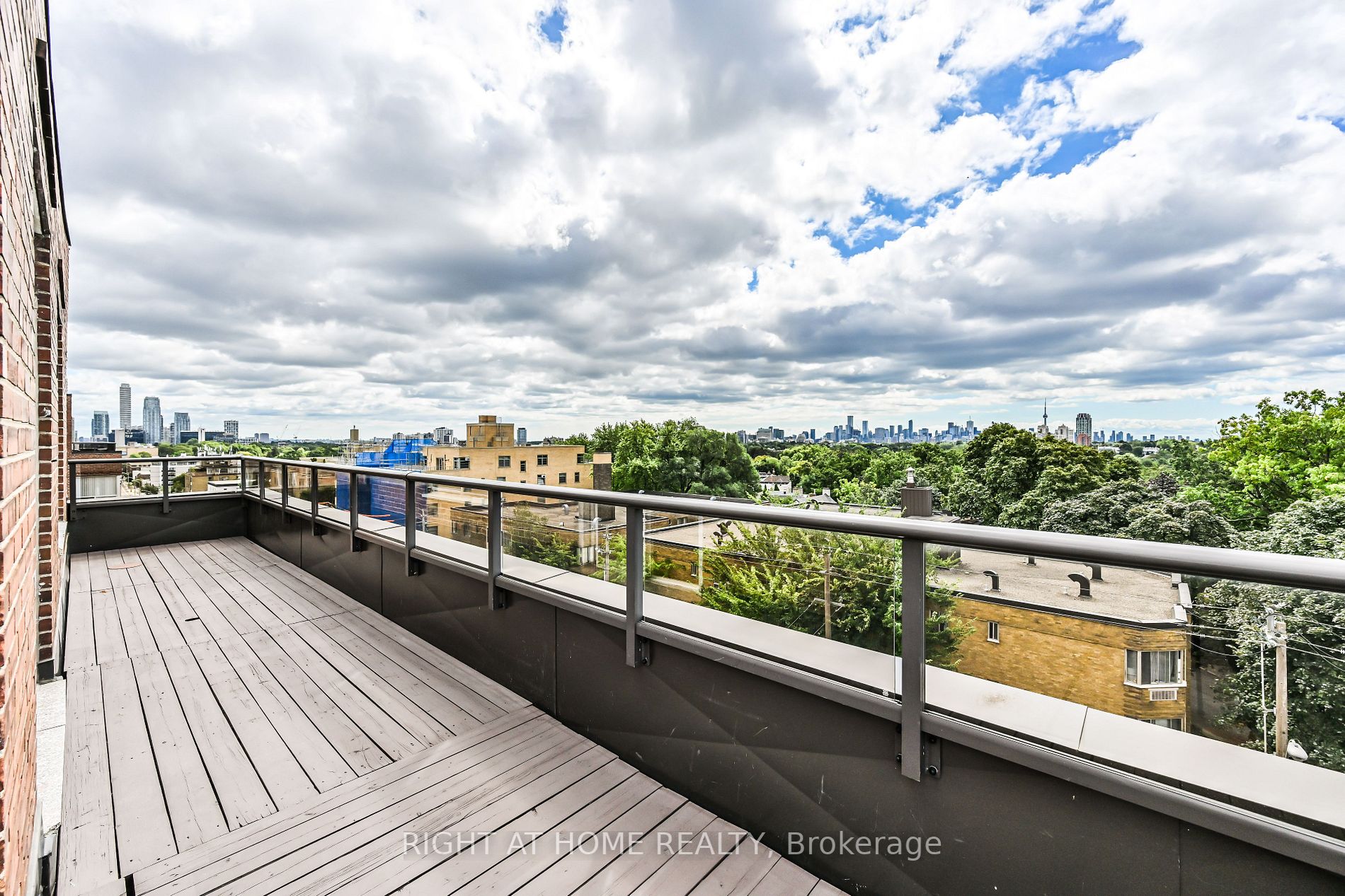 Listing C6753896 - Large Photo # 27